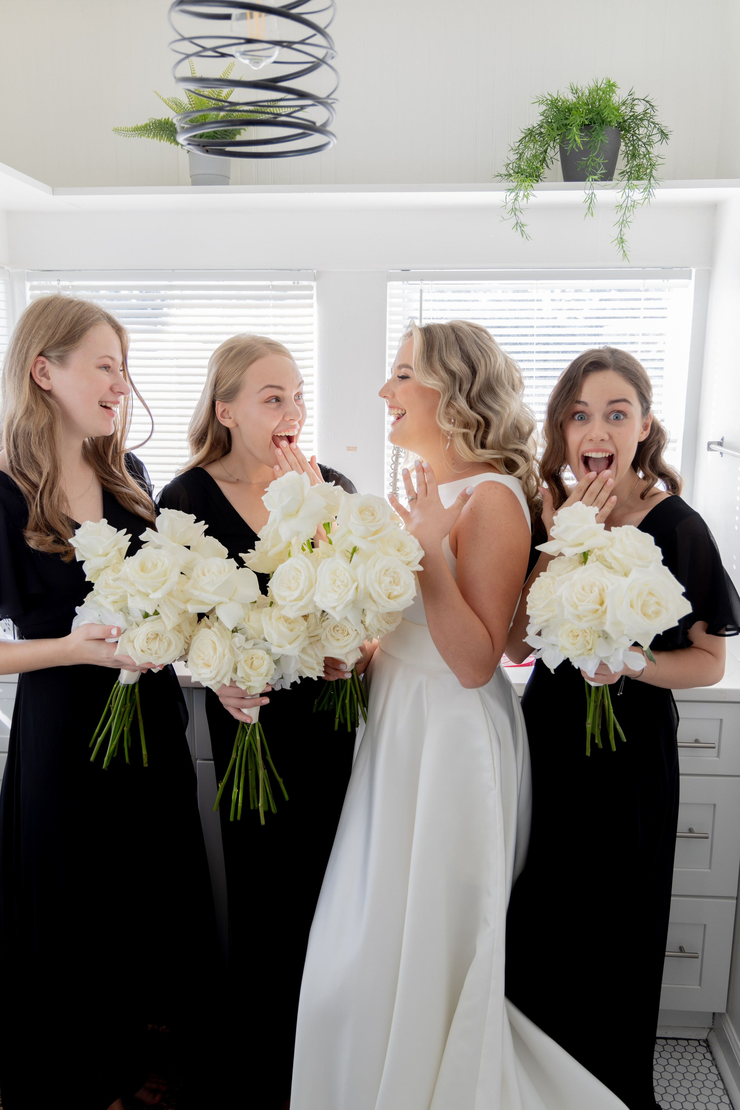 Wedding photography. Eikanmedia | Photographer and videographer capturing weddings, families, engagements, pregnancy & newborns | Vancouver, WA | USA