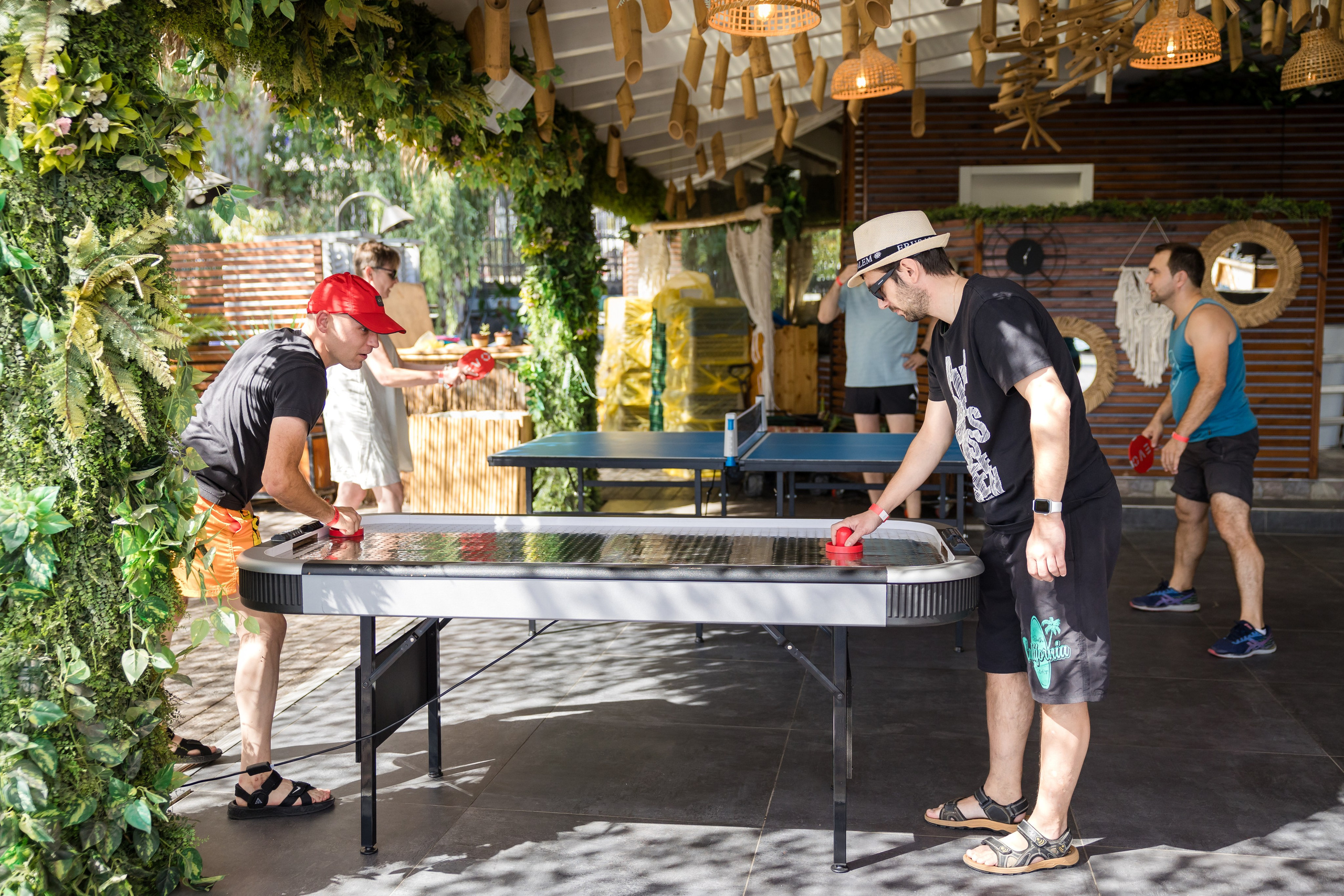 HSL- summer vibes. AMIR BUCHNIK PHOTOGRAPHER