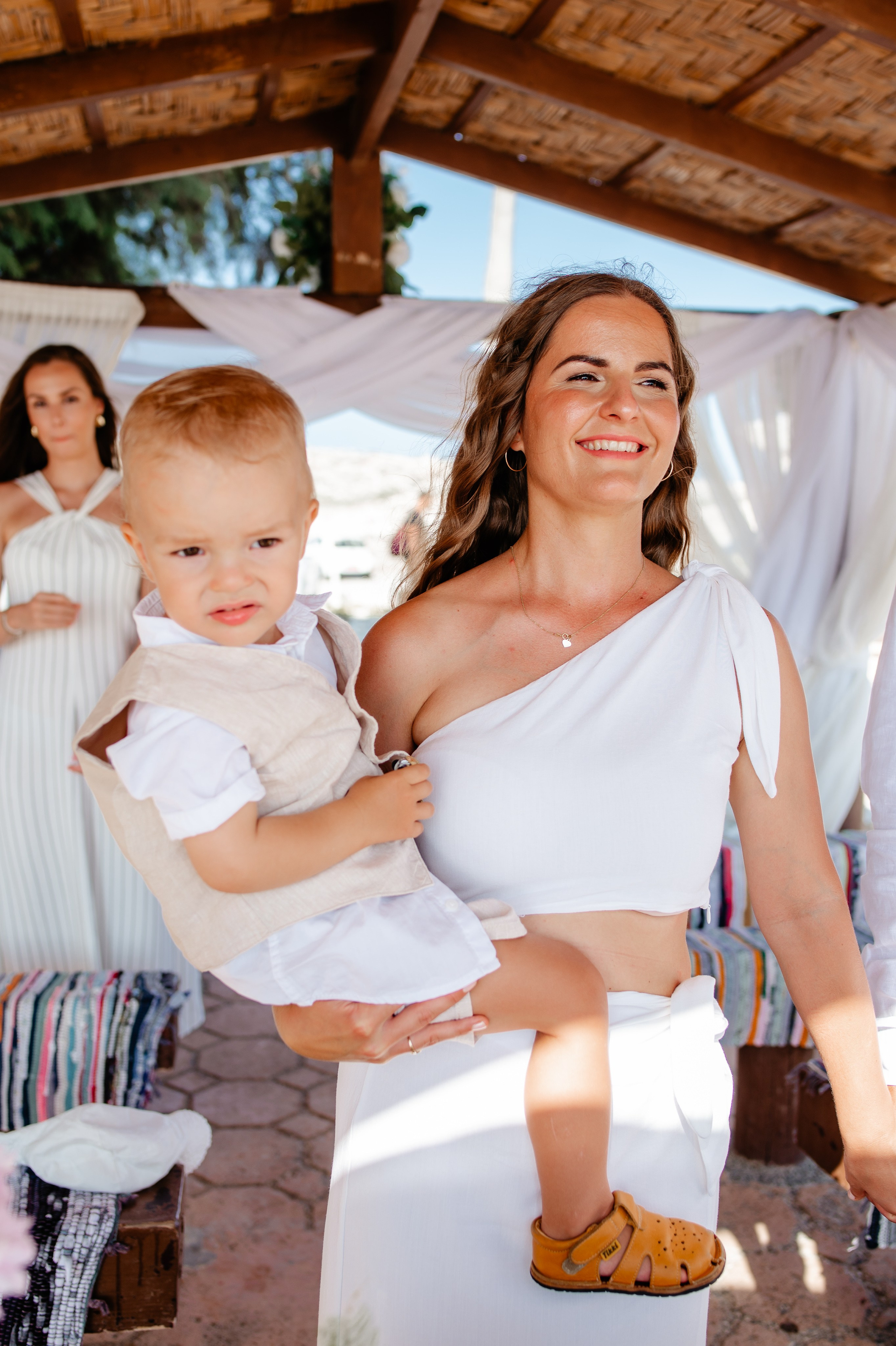 Beach ceremony. AdrianOltean.wfolio.pro