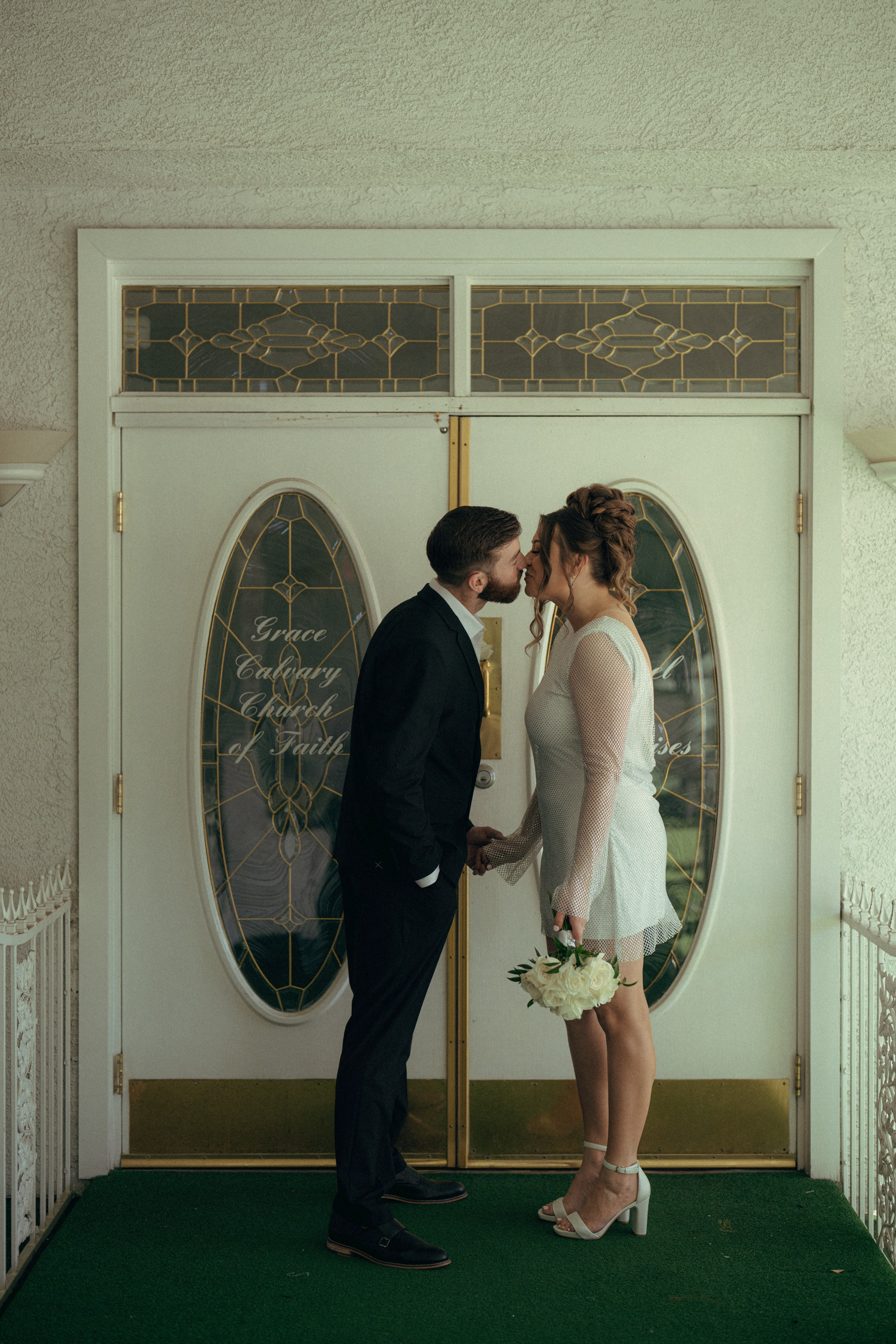 Casey&Michael. Wedding & elopement photographer Viktoriya Kravtsov. Las Vegas