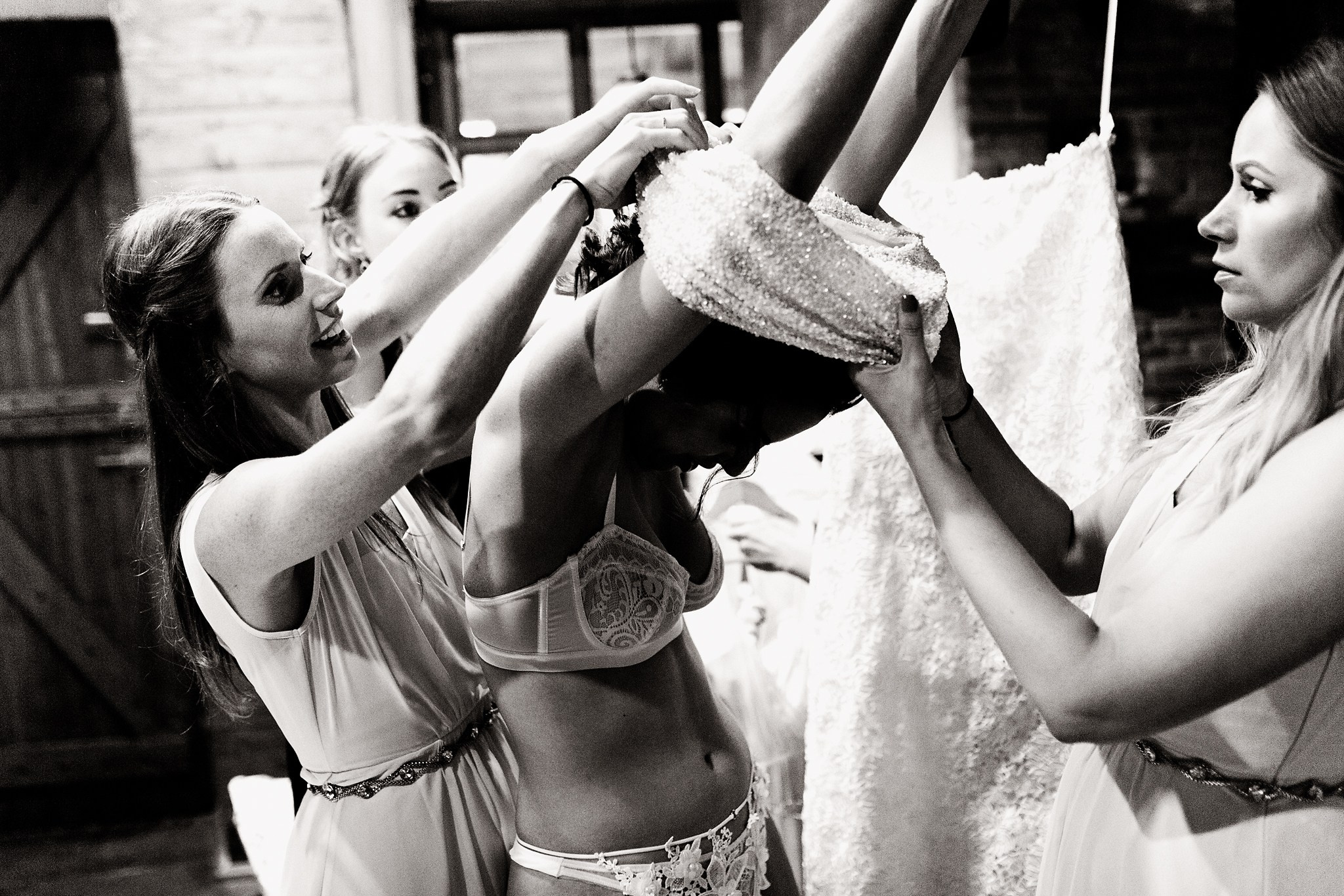 Gavin & Jessica, Evia. Denny Savon — Photographer in Santorini | Weddings, Love Stories & Flying Dress