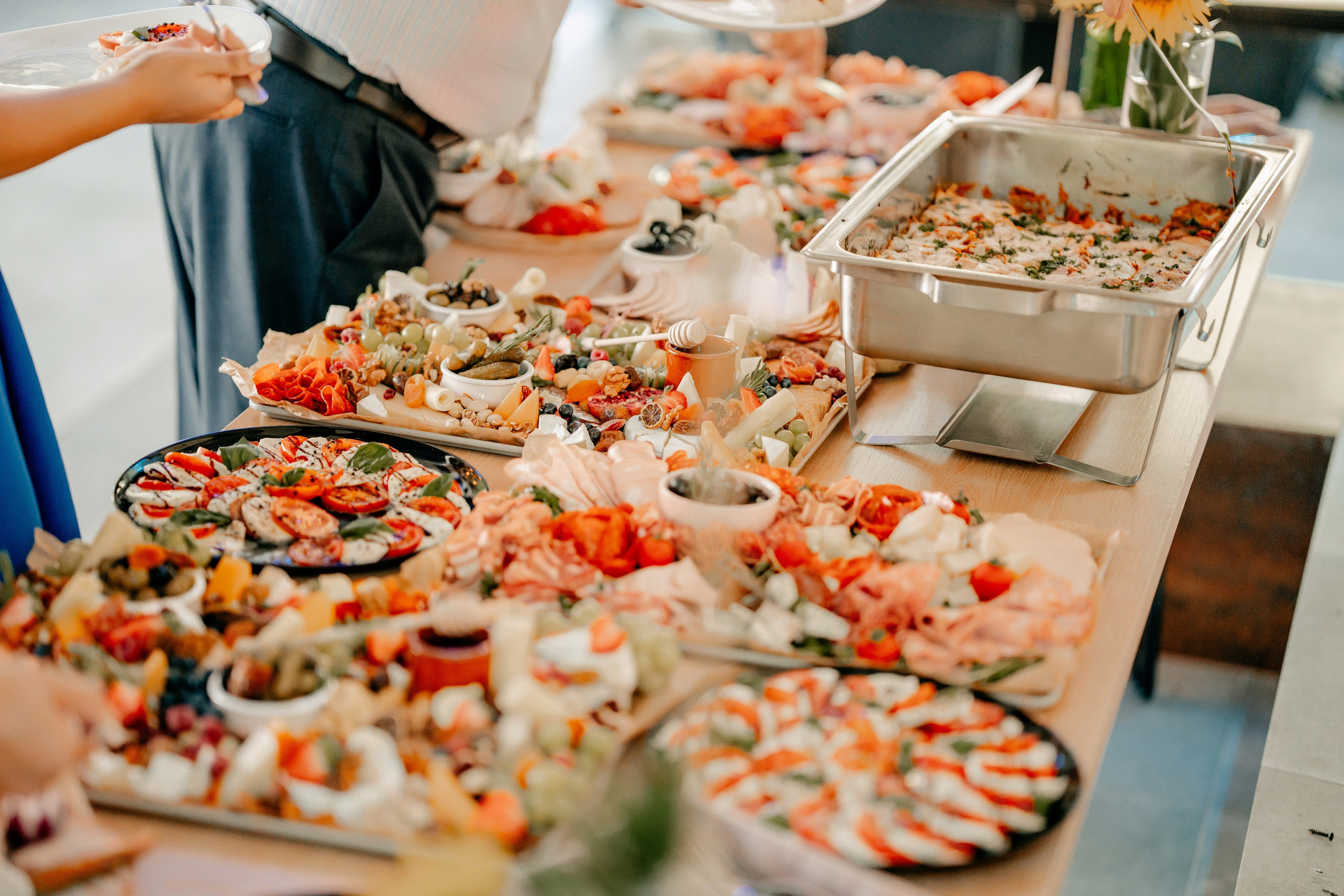 Nunta la The Gate (Darmanesti. Bacau). Raw Studio. Fotograful tau de nunta!