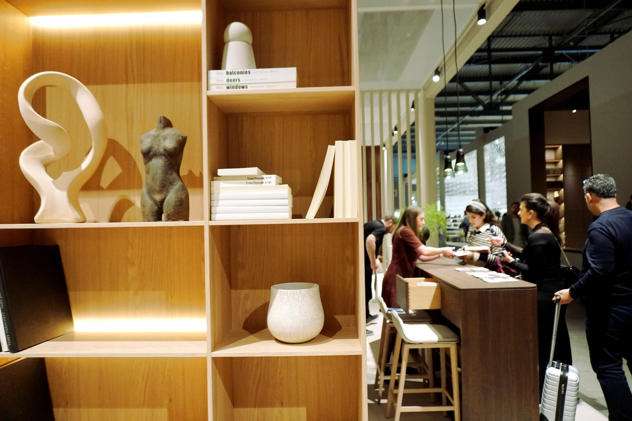 SALONE DEL MOBILE. Fotografa e Videografa in Puglia Sokhova Albina