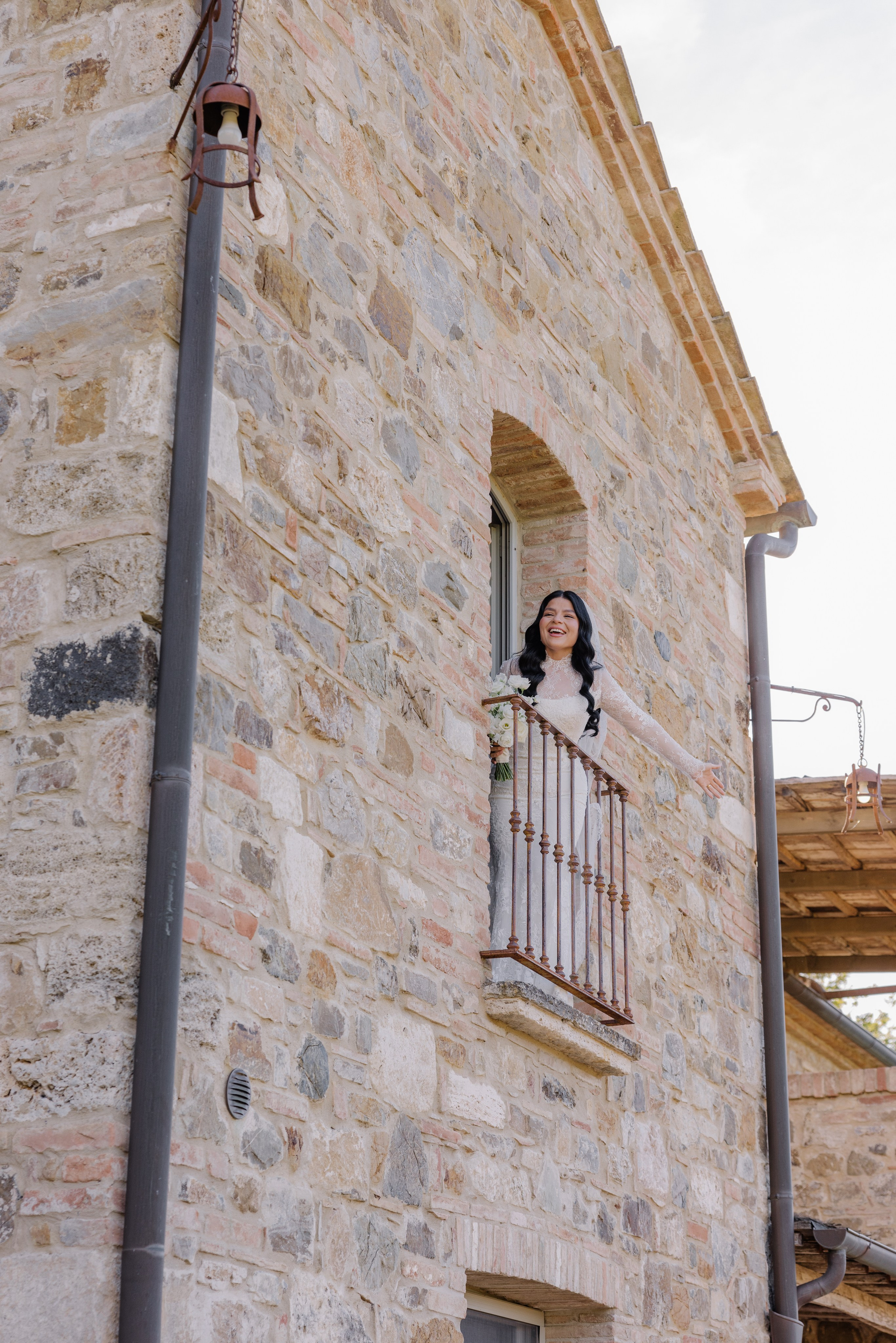 Mitcell&Melanie digital. Wedding photographer Italy