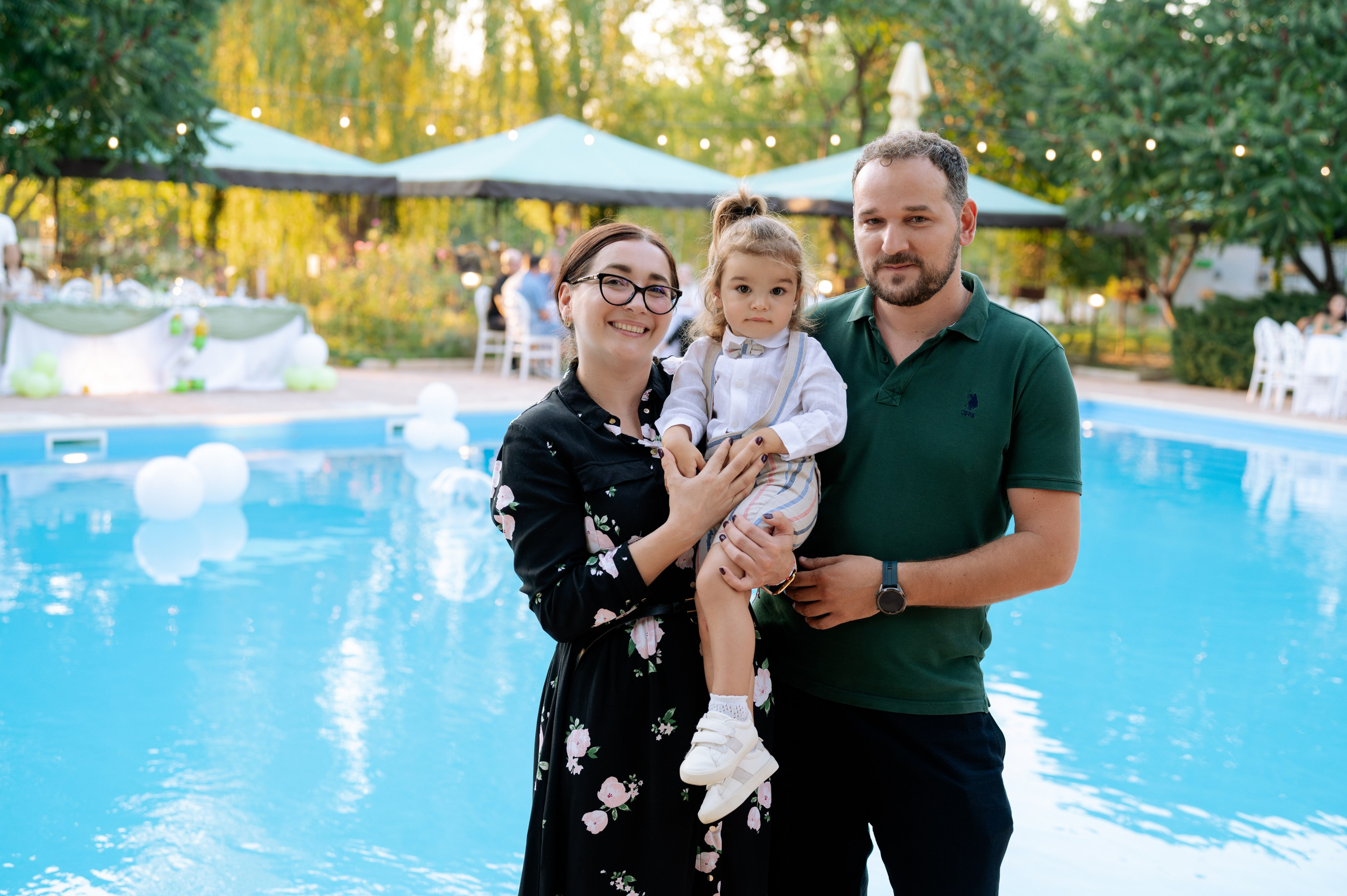 Turta/Mot. Amintirile tale merită mai mult decât o fotografie. Merită o poveste