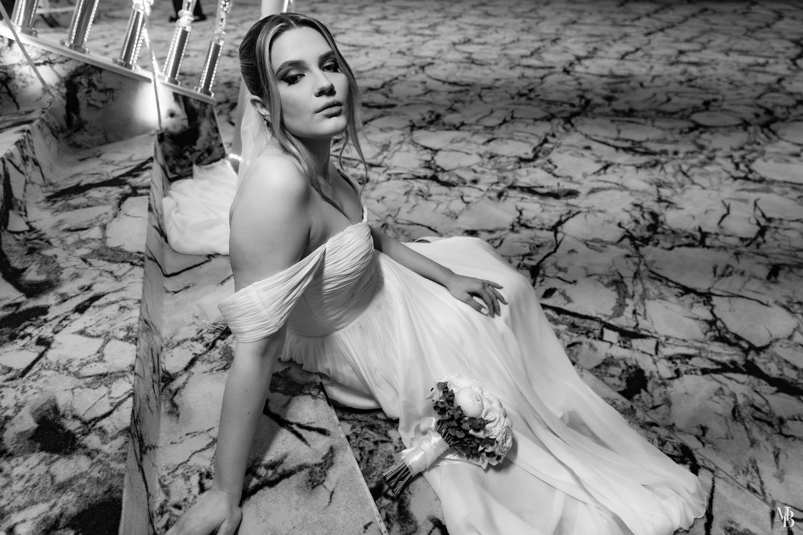 Constantin și Cătălina. MBT STUDIO