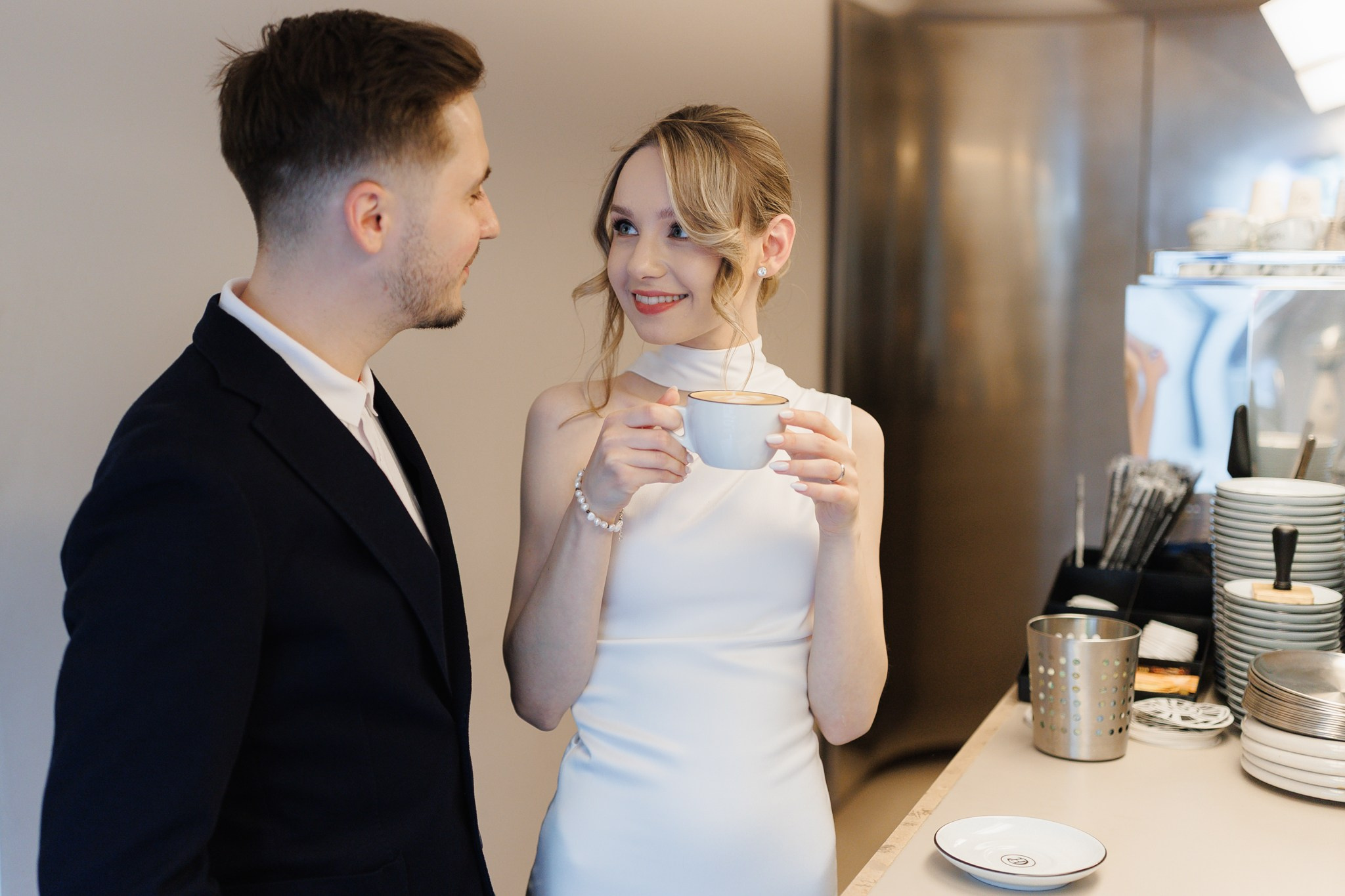 Cununie civila Andreea si Daniel - Sedinta foto la Chariot Cafe. Fotograf nunta Bucuresti - Manu Ivanciu | Fotograf botez