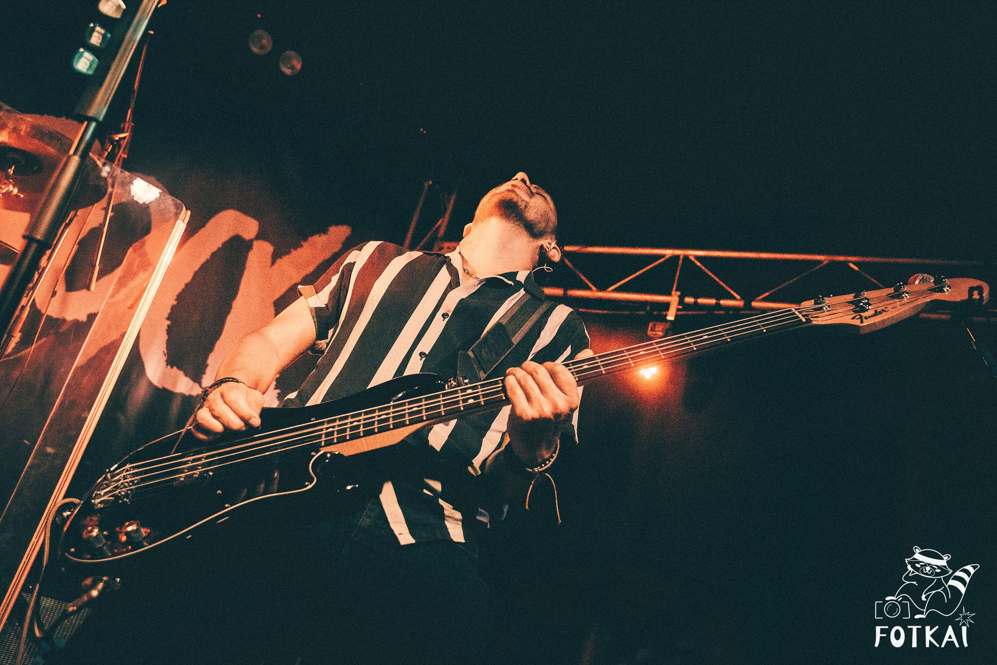 DENISDENIS — reportaje fotográfico del concierto en la Sala Marearock (Alicante) | FOTKAI