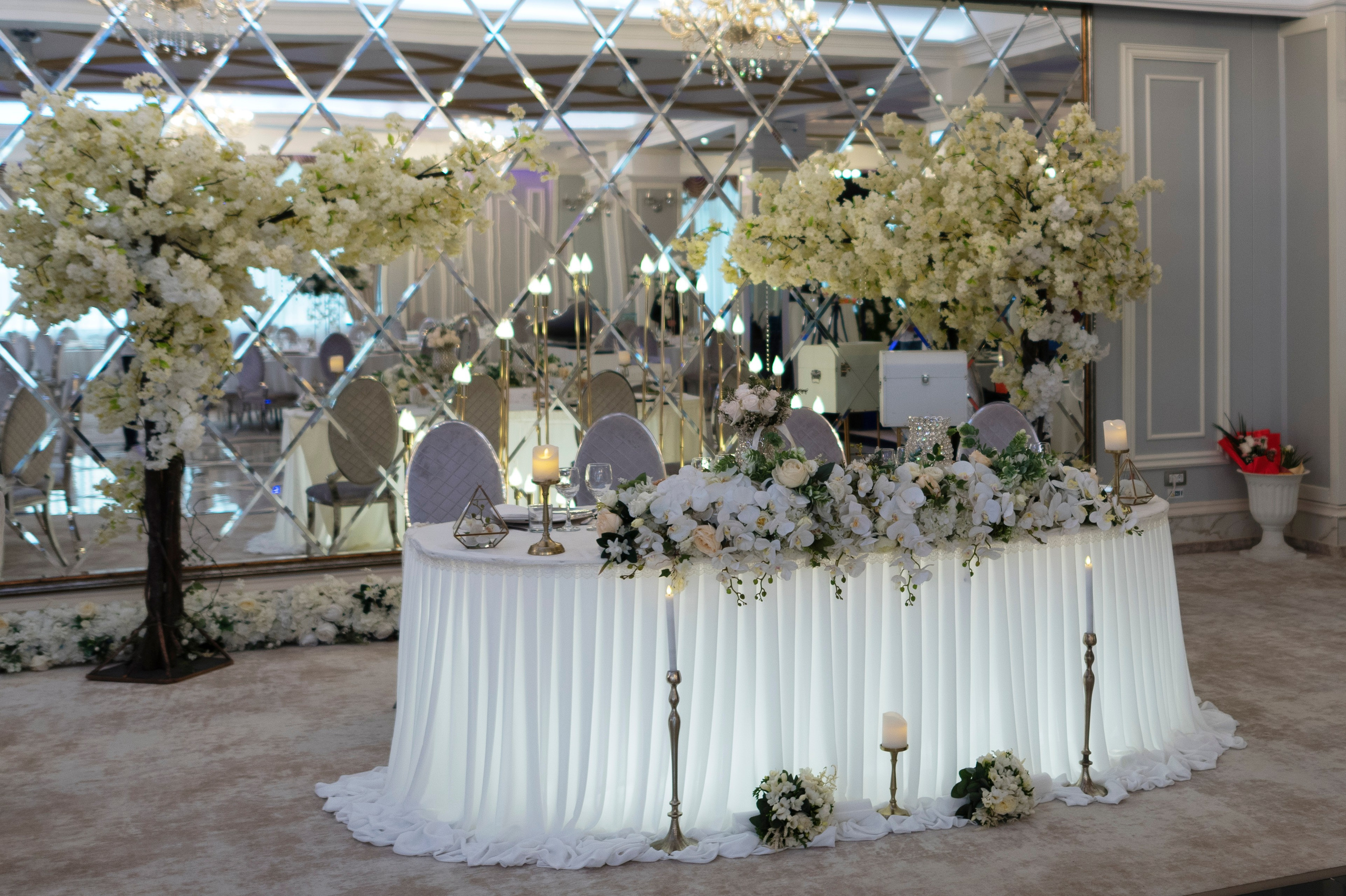 Fotografii de nunta Onesti. MDimaFotoStudio. Fotograf de nuntă, evenimente private și de familie