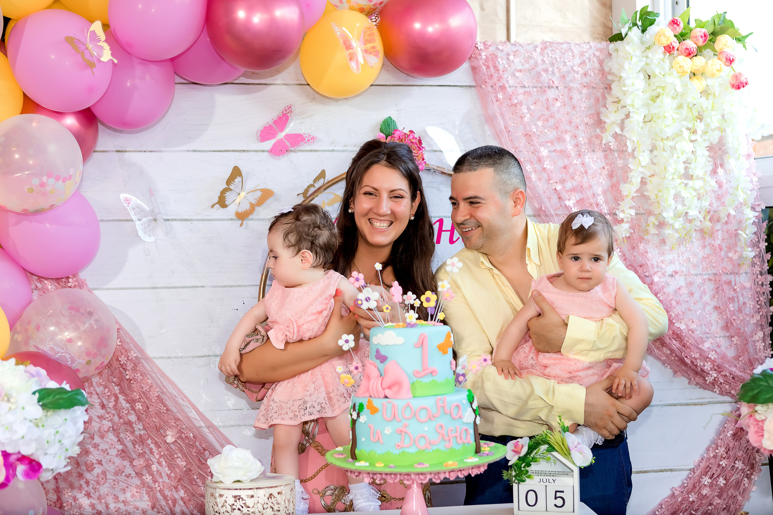 Чрстит Първи Рожден Ден. Фотограф Ирина Йотова