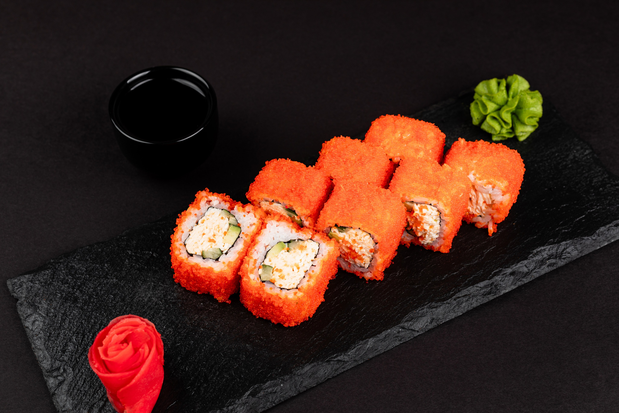 Tokyo Roll — фуд-фотосъёмка суши и роллов в Бишкеке. Фотограф в Бишкеке Оксана Шувалова