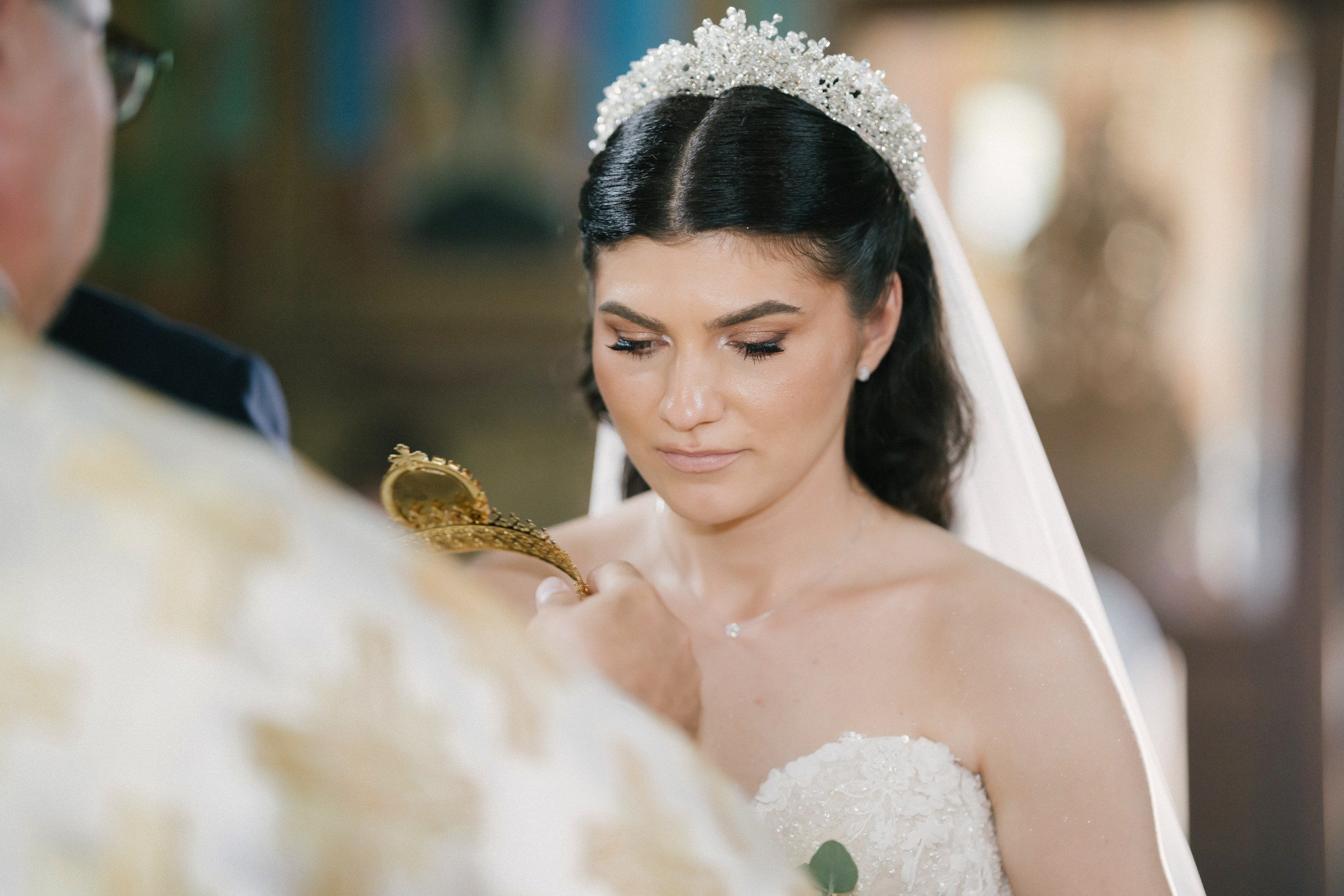 1. Mireasa Adriana în timpul pregătirilor de nuntă în Tudora Botoșani2. Costumul mirelui Ionuț fotografiat artistic în ziua nunții3. Prietenii mirelui la tradițiile de nuntă în Tudora4. Bărbieritul mirelui în cadrul obiceiurilor tradiționale de nuntă5. Fotografii de familie la biserică în ziua nunții6. Portret de familie cu mirii și copilul lor la nunta din Botoșani7. Primul dans al mirilor la Mariage Dor Baisa Botoșani8. Decor elegant de nuntă la Mariage Dor Baisa9. Emoții și tradiții la nunta din Tudora județul Botoșani10. Fotograf profesionist de nuntă în Botoșani surprinzând momente autentice - otograf-nunta-botosanifotograf-evenimente-botosanifotograf-profesionist-botosanifotograf-nunta-tudoranunta-tudora-botosanisedinta-foto-nunta-botosanipoze-nunta-botosanifotografii-nunta-tudorafotograf-cununie-religioasa-botosanibiserica-sfintii-imparati-constantin-si-elena-tudoramariage-dor-baisa-botosanirestaurant-nunta-botosanidansul-mirilor-mariage-dorpregatiri-mire-botosanipregatiri-mireasa-botosanitraditii-nunta-moldovaobiceiuri-nunta-tudorafotograf-familie-nunta-botosaniportret-miri-botosanigalerie-foto-nunta-botosanialbum-foto-nunta-botosaninunta-eleganta-botosaninunta-cu-traditii-botosanifotograf-premium-nunta-botosaniservicii-foto-video-botosanipoveste-de-nunta-botosanifotograf-documentar-nuntafotograf-natural-emotionalmiri-ionut-si-adriananunta-autentica-tudora -otograf-nunta-botosanifotograf-nunta-tudoranunta-tudora-botosanifotograf-evenimente-botosanifotograf-profesionist-botosaniservicii-foto-video-botosanigalerie-foto-nunta-botosanialbum-foto-nunta-botosani - nunta-autentica-botosaninunta-cu-traditii-botosanipoveste-de-nunta-botosanifotografii-emotionante-nuntamomente-autentice-nuntafotografie-documentara-nuntafotograf-natural-nunta- pregatiri-miri-tudorabiserica-tudora-botosanicununie-religioasa-tudoramariage-dor-baisa-botosanipetrecere-nunta-botosanivalsul-mirilor-botosani - alino-foto-studio-botosaniionut-si-adriana-nunta-tudorafotograf-alin-chirila-botosani