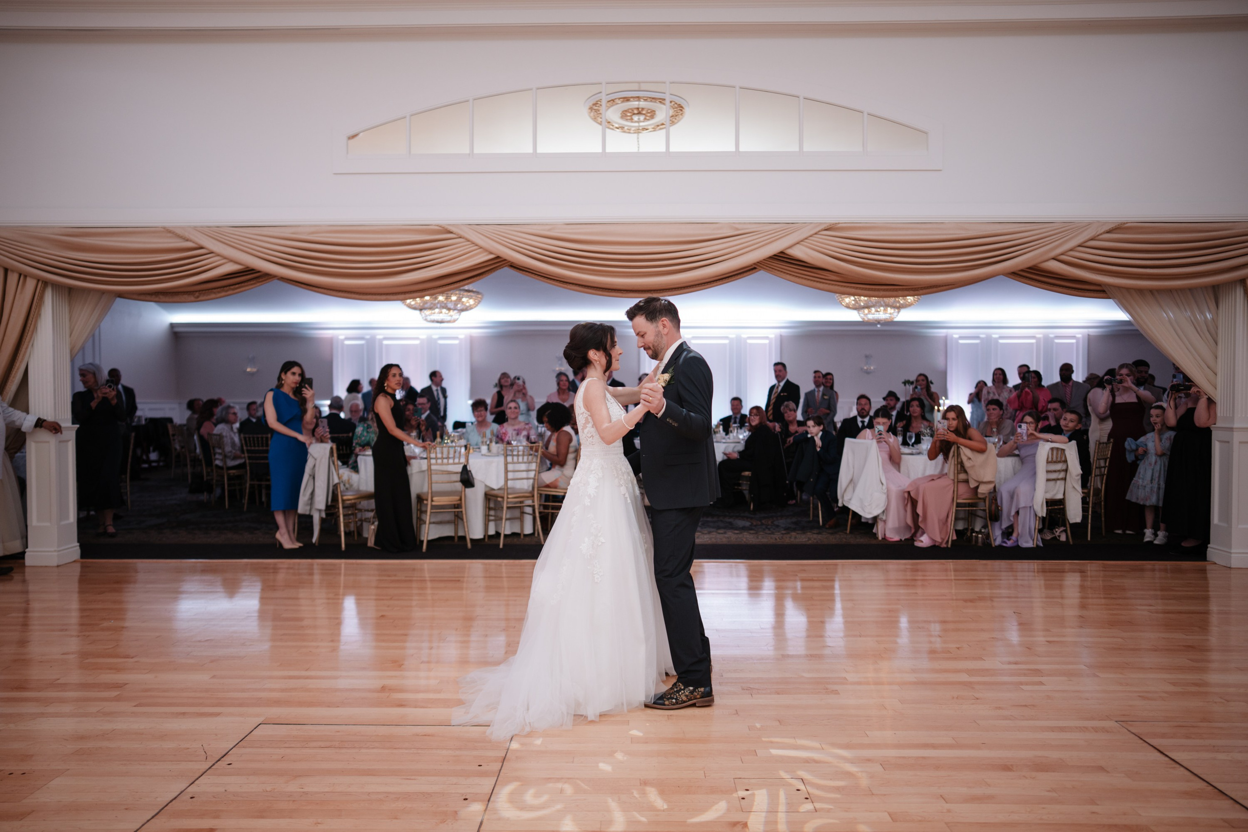 Liza and Jody. Philadelphia, PA. Portrait and wedding photographer in New York