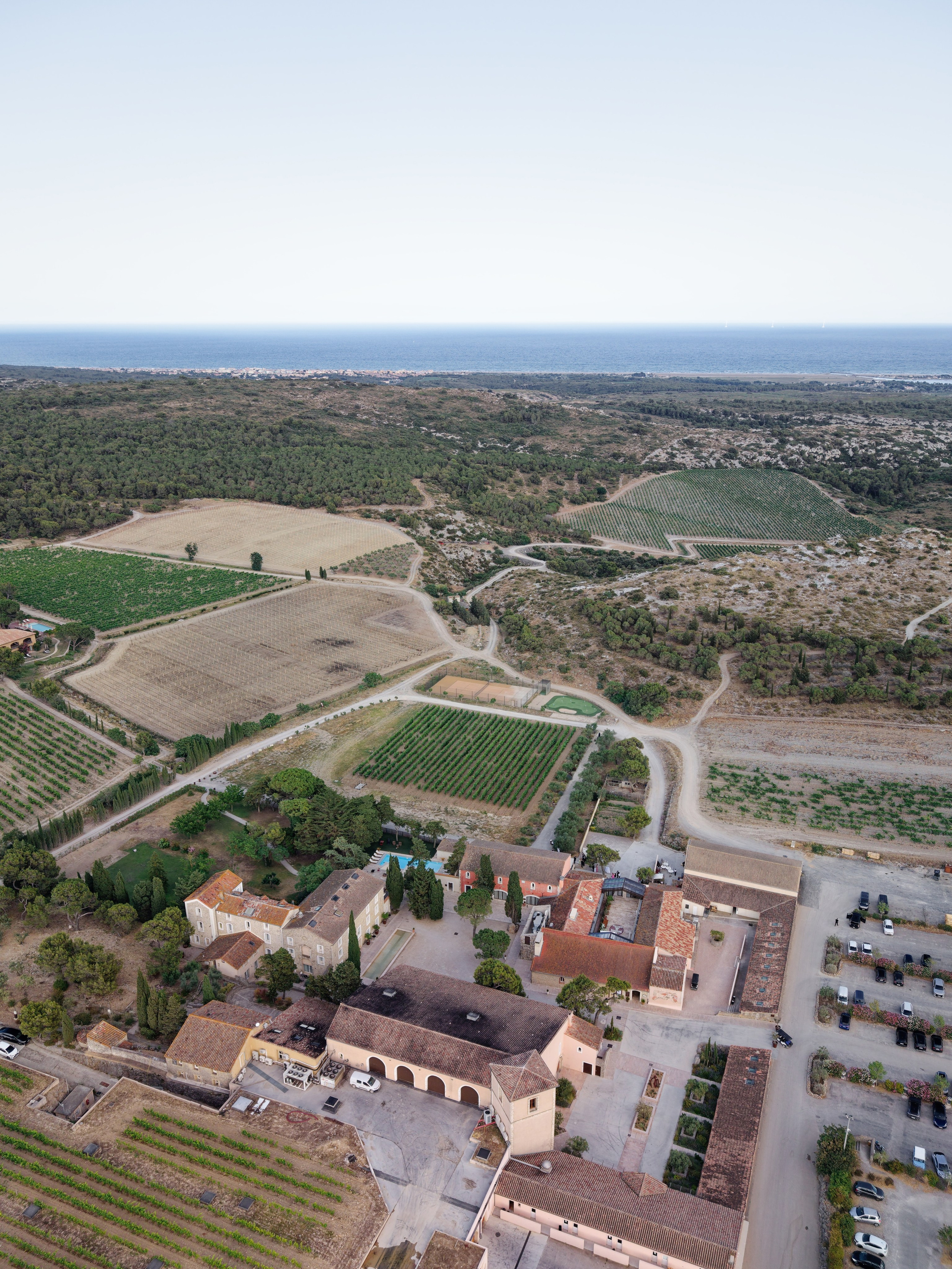 Wedding at Château L’Hospitalet in Narbonne, France. Destination Wedding Photographer — Nikita Burtsev