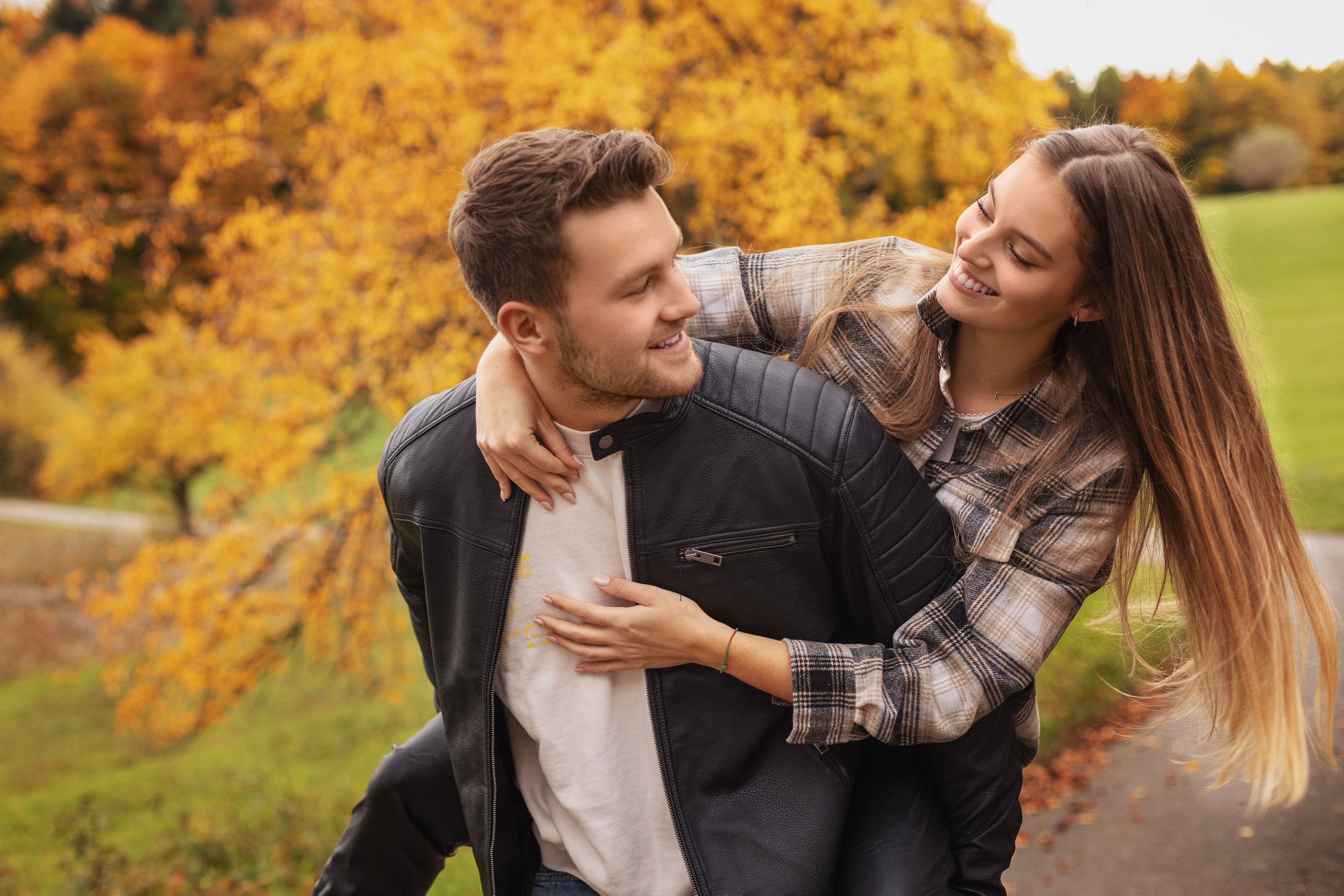 Love Story. Fotograf für Hochzeits- und Familienfotos in Buchen (Odenwald) Mosbach