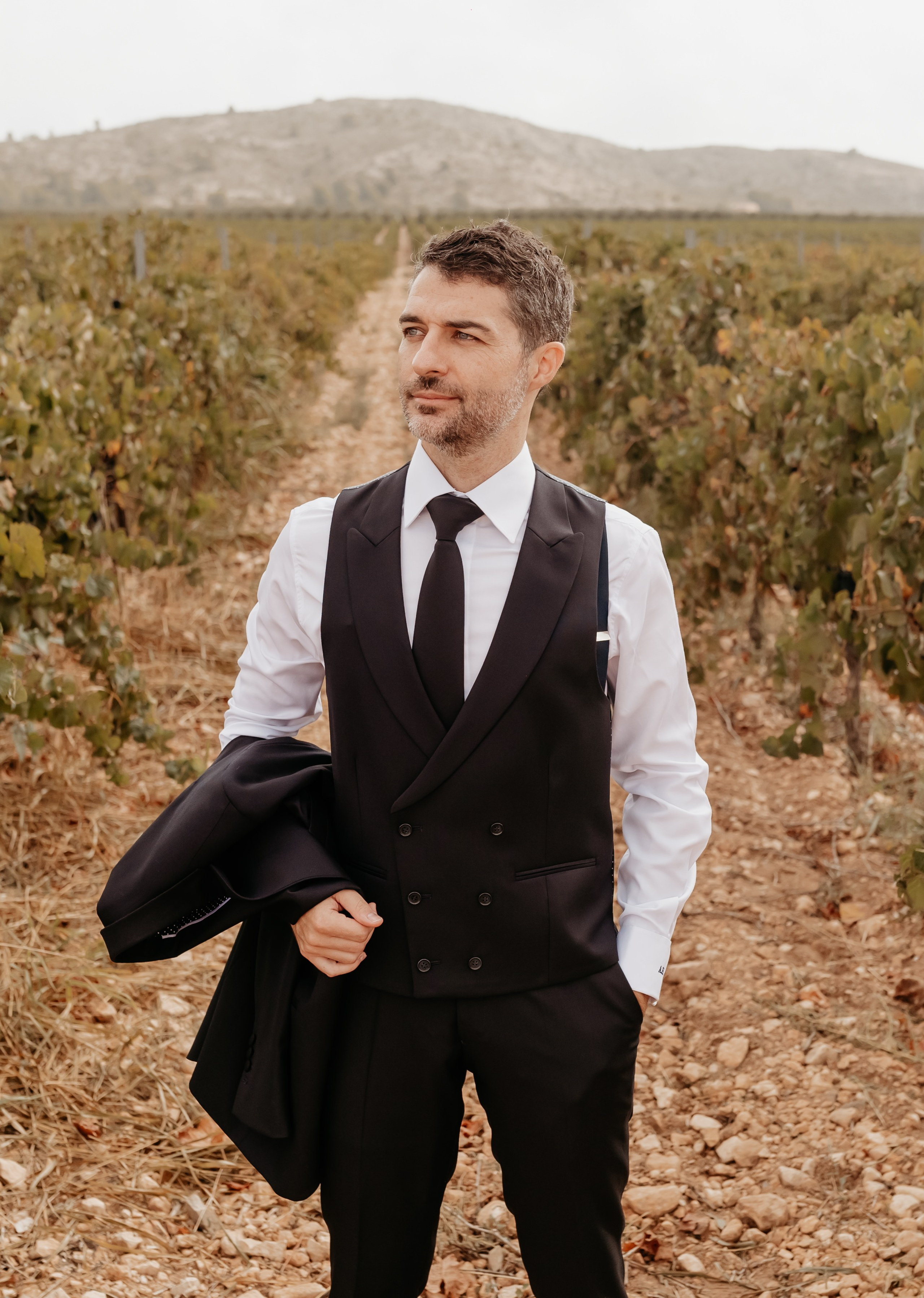 Boda en Bodegas Francisco Gómez Villena Inés y Alex - Ramoné Fotografía. Ramoné Fotografía · Fotógrafo de Bodas en Alicante, Murcia y Valencia | Reportaje Natural y Documental