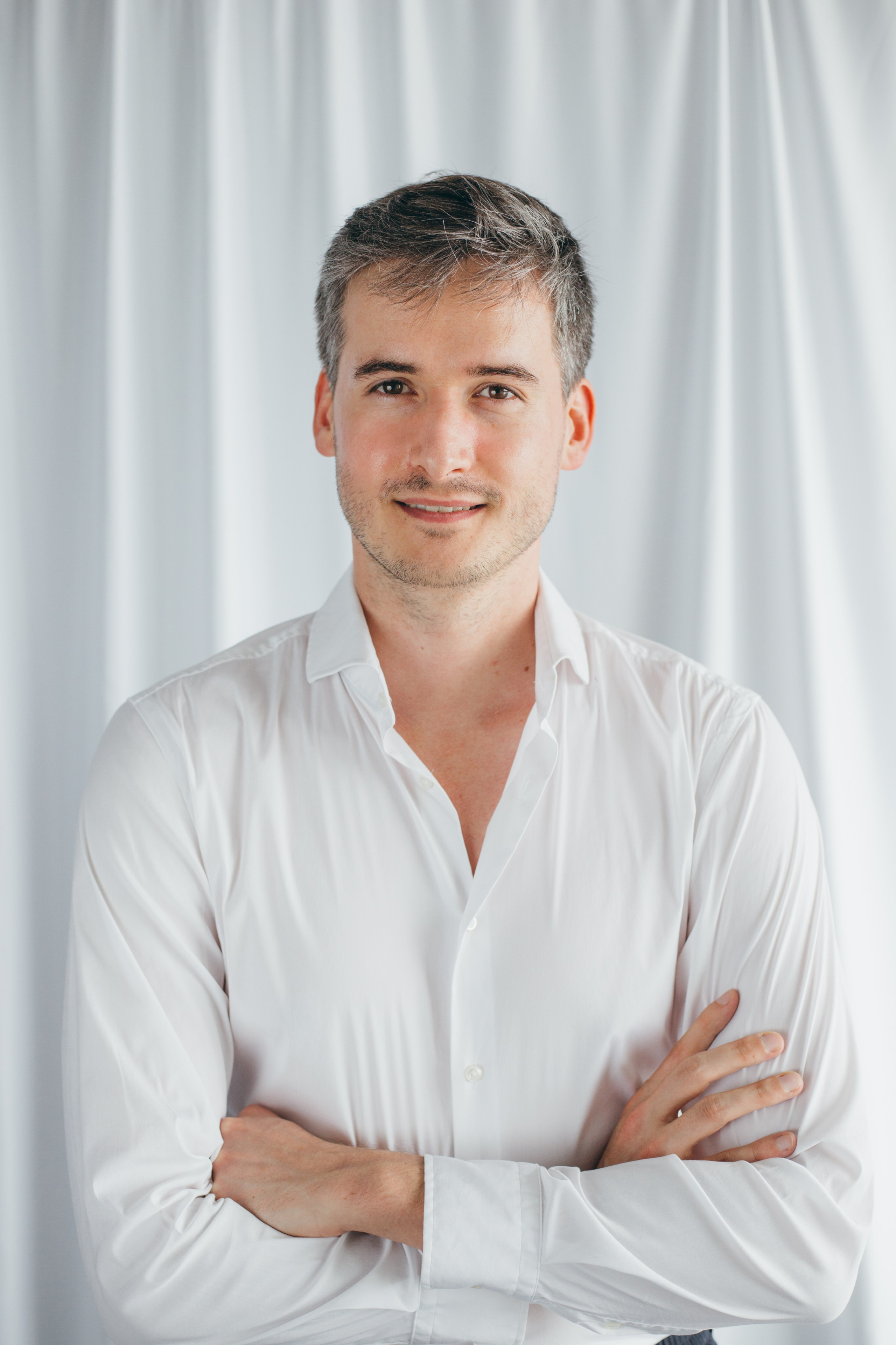 Headshot. Social media agency|Corporate photography|Lausanne|Geneva|Switzerland