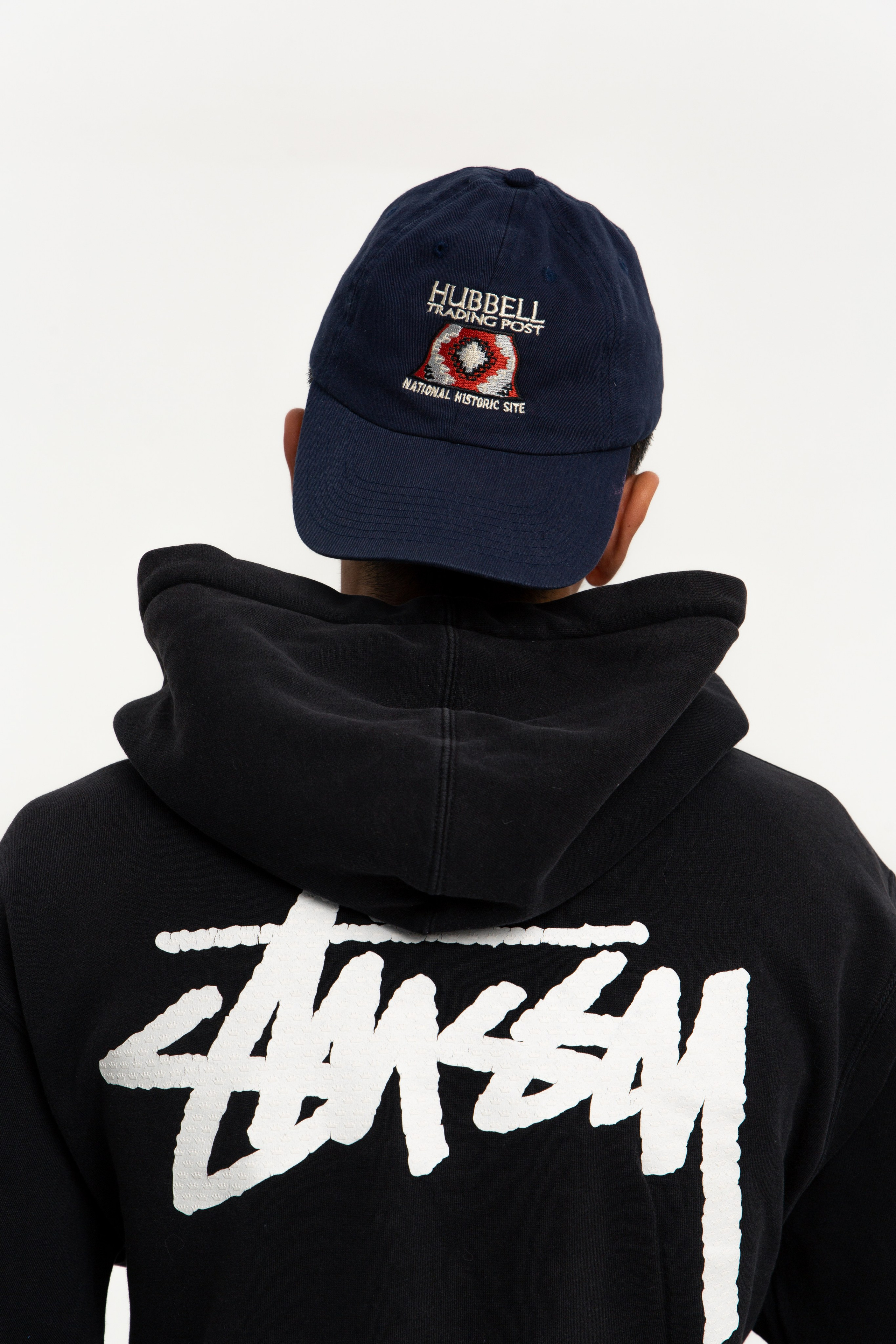 Davran. Thrift shop. Photographer Vladmir Gladkov