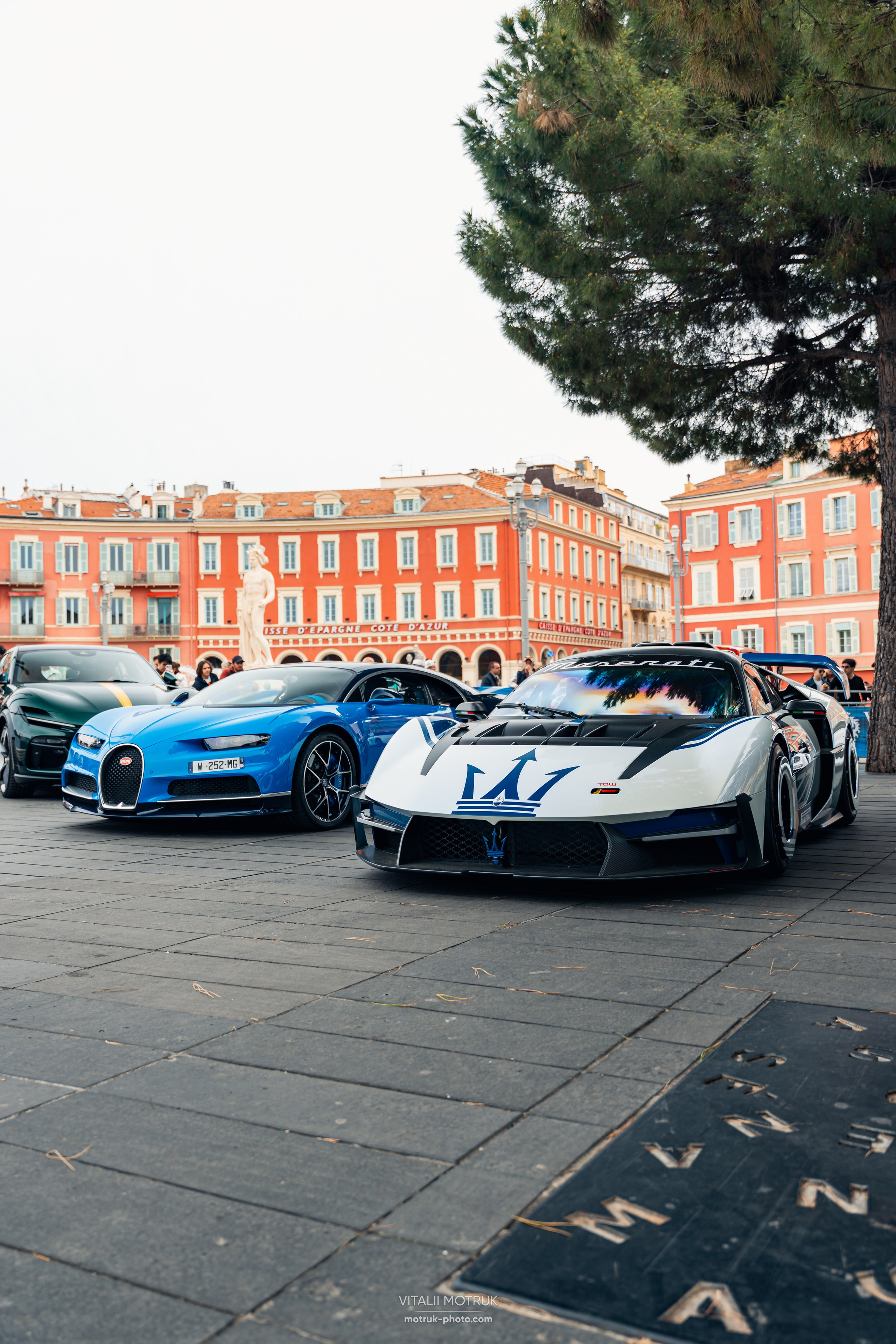 Legends de Nice. Photographe de voitures à Paris — Vitalii Motruk