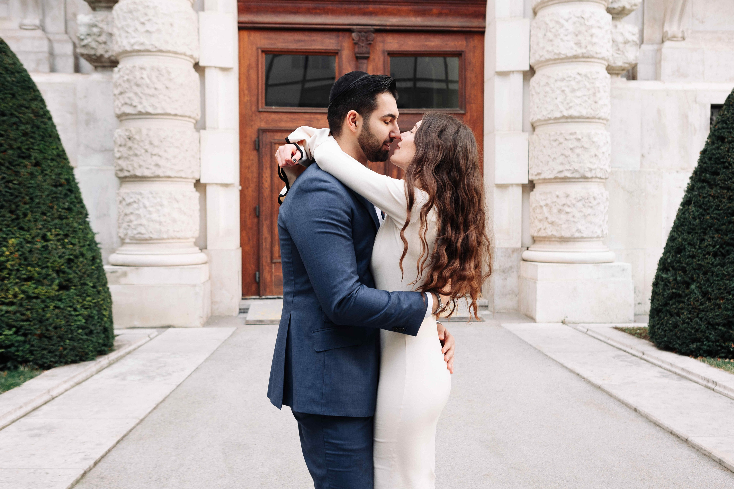 A LOVE STORY IN VIENNA. PHOTOGRAPHER IN ISRAEL