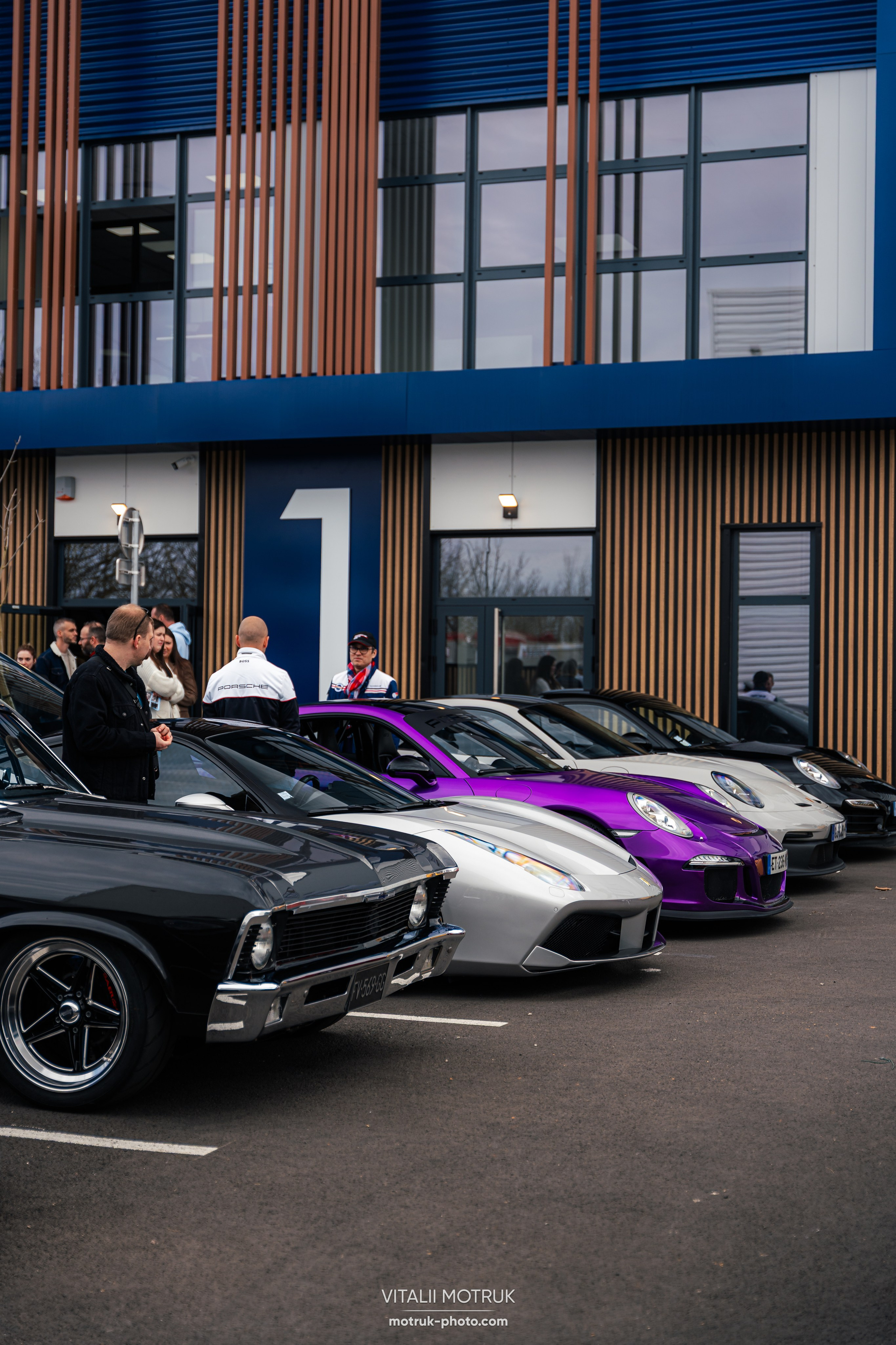 Cars and Coffee 9 mars — BEMA. Photographe de voitures à Paris — Vitalii Motruk