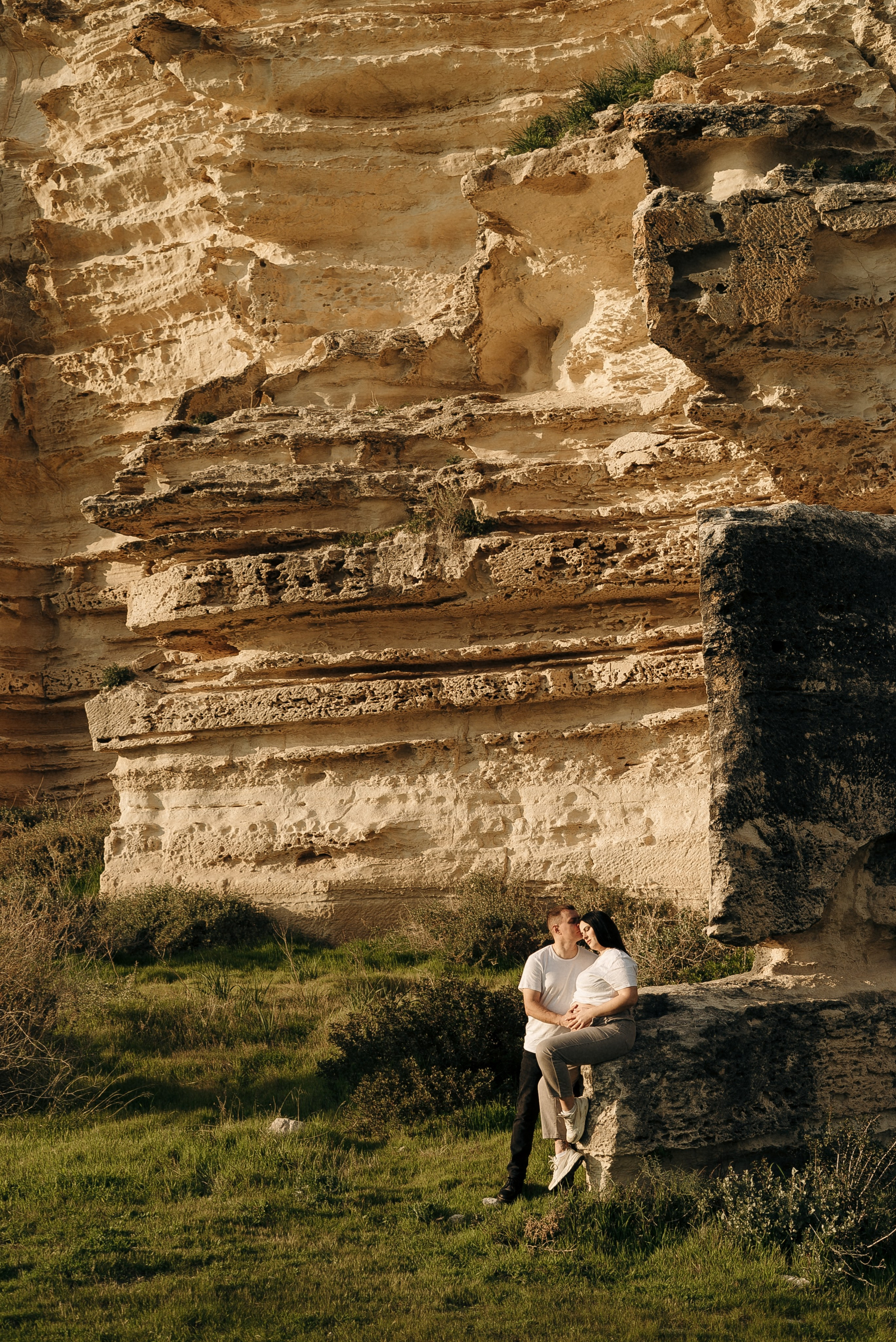 Фотосессия беременности на закате у Камня Афродиты | Maternity photoshoot at Aphrodite’s Rock. Портретный и семейный фотограф в Лимассоле Кипр Анна Руссу