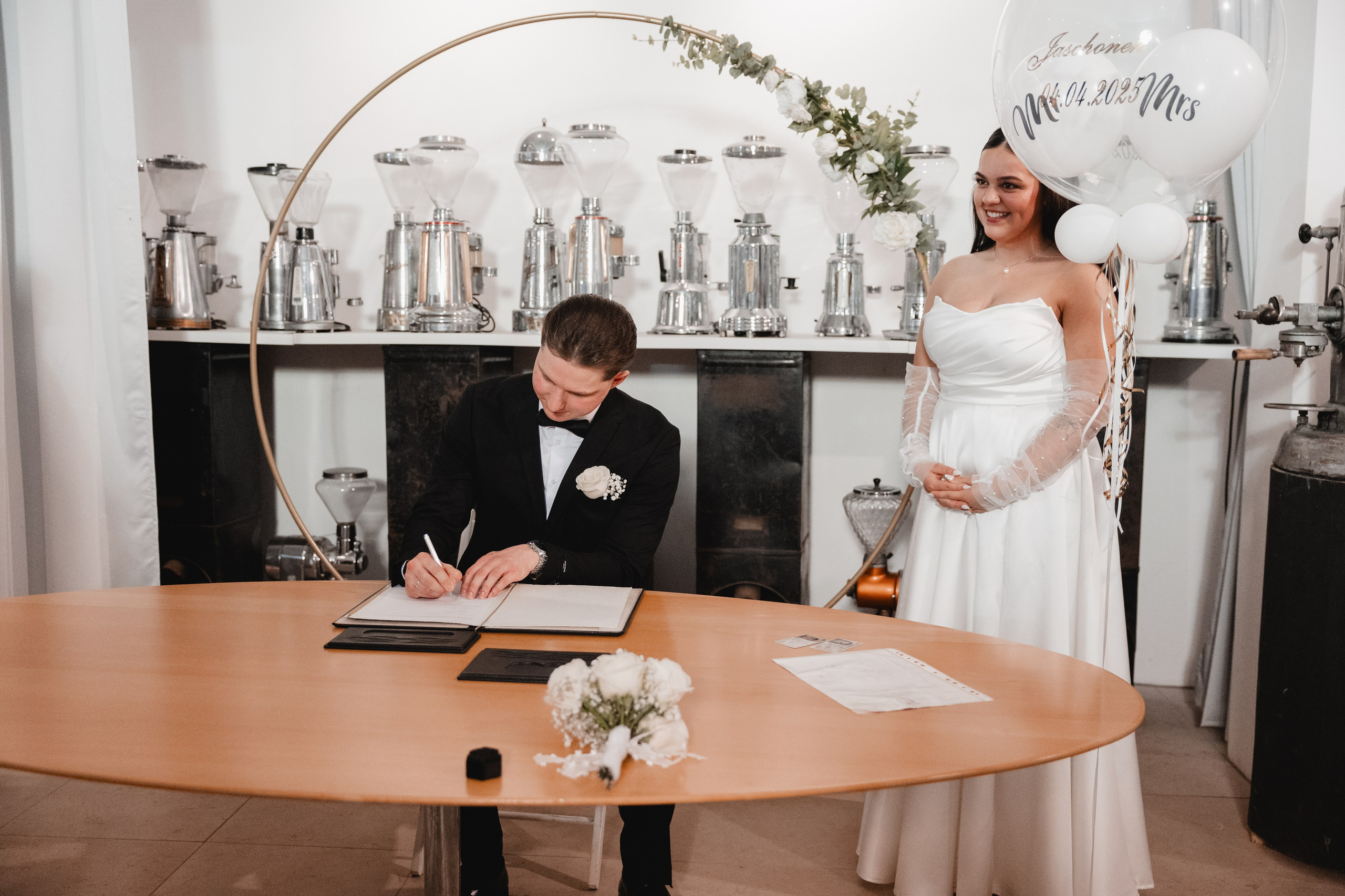 Standesamtliche Hochzeit im Kubus Bochum – Sophie & Martin. Hochzeitsfotografie |Hochzeitsfotograf Bochum | Hochzeitsfotograf Dortmund | Hochzeitsfotograf Essen | Hochzeitsfotograf Ruhrgebiet