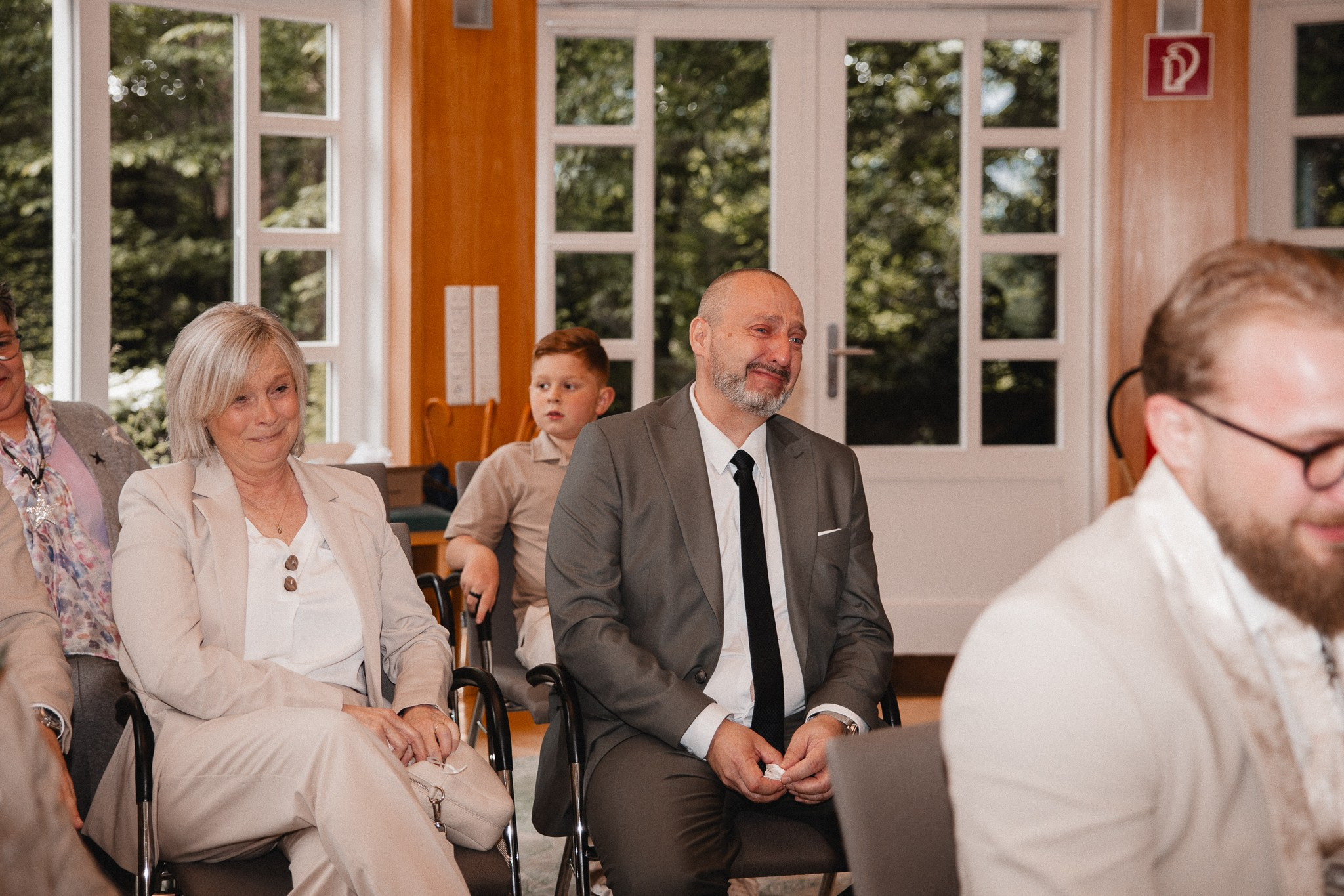PEGGY & DENNIS | FLETCHER WALDHOTEL NORDRHEIN-WESTFALEN. Photographer in Bochum Dolia Halyna