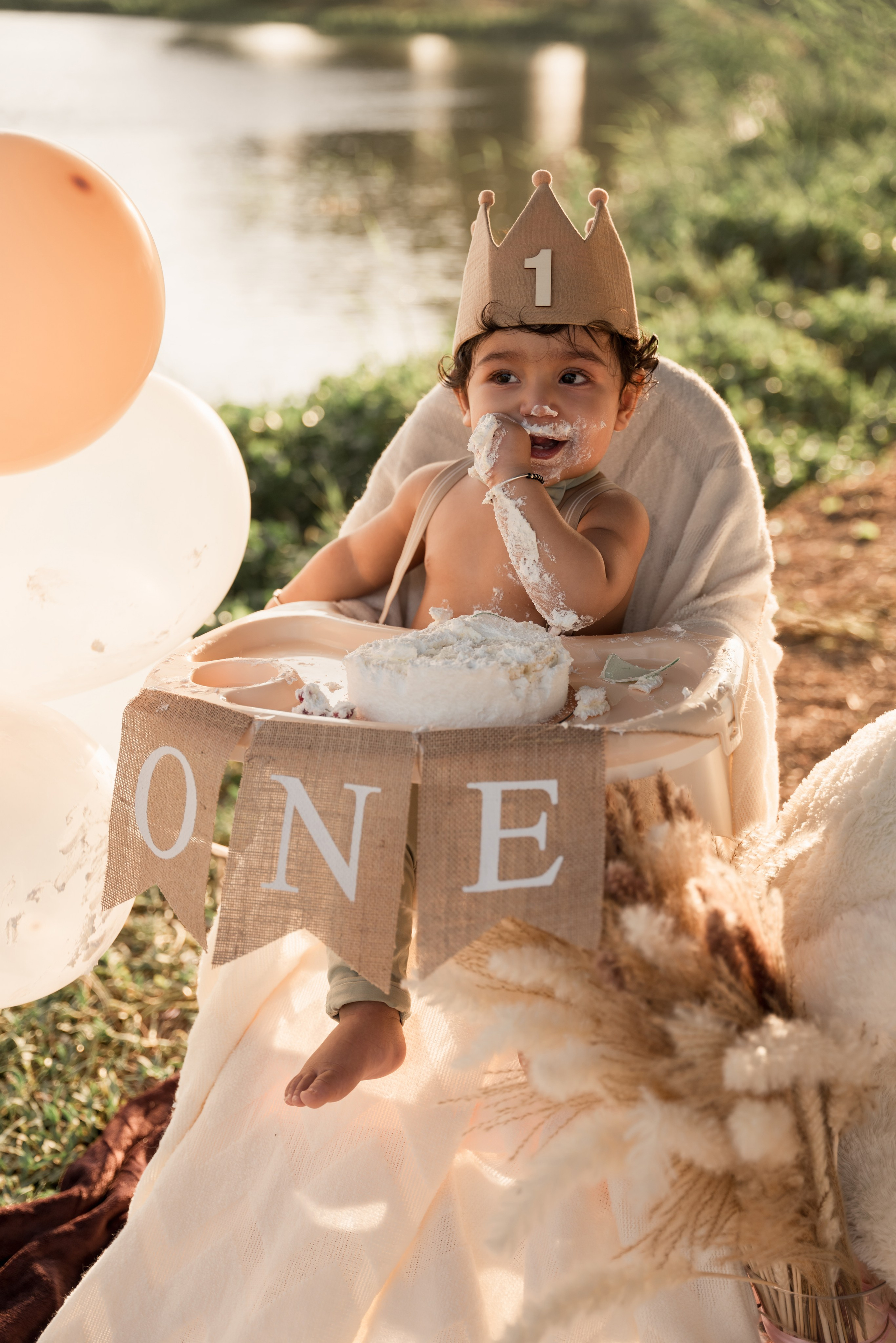 Cake smash. Angela Iakovleva — Family Photographer in Dubai