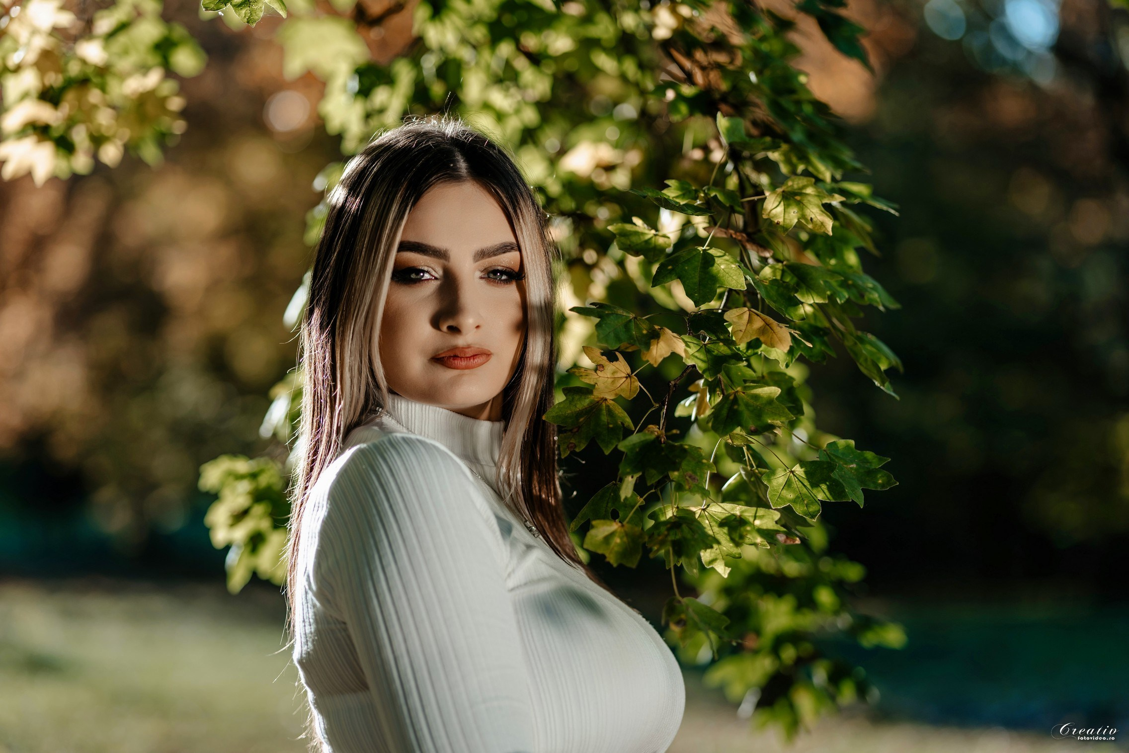 Oferta albume absolvenți 2026. Fotograf nuntă Bistrița | fotograf botez | Creativ Foto Video | Vasile Mizgan