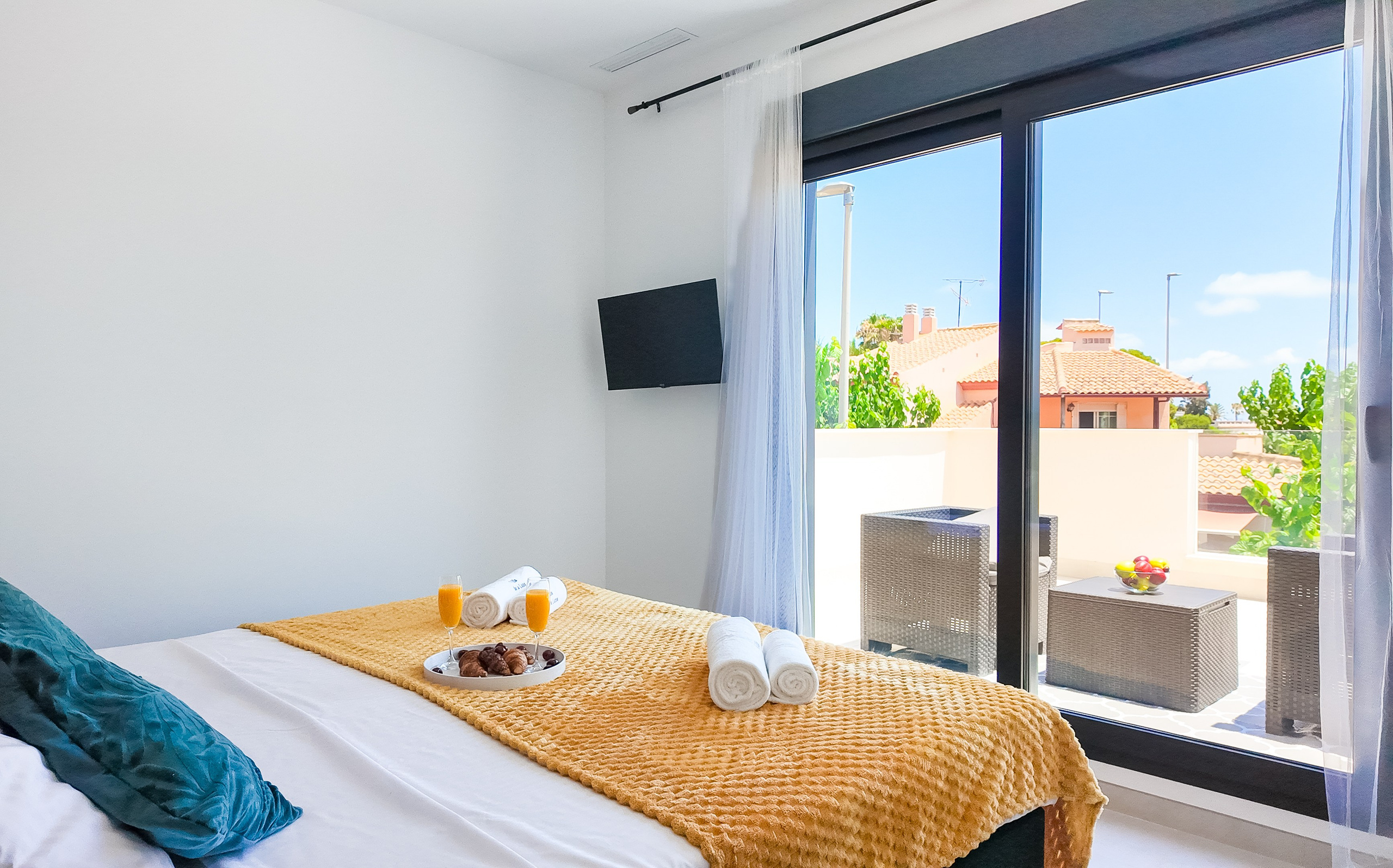 VILLA Luna I&M GROUP. Baby Beast