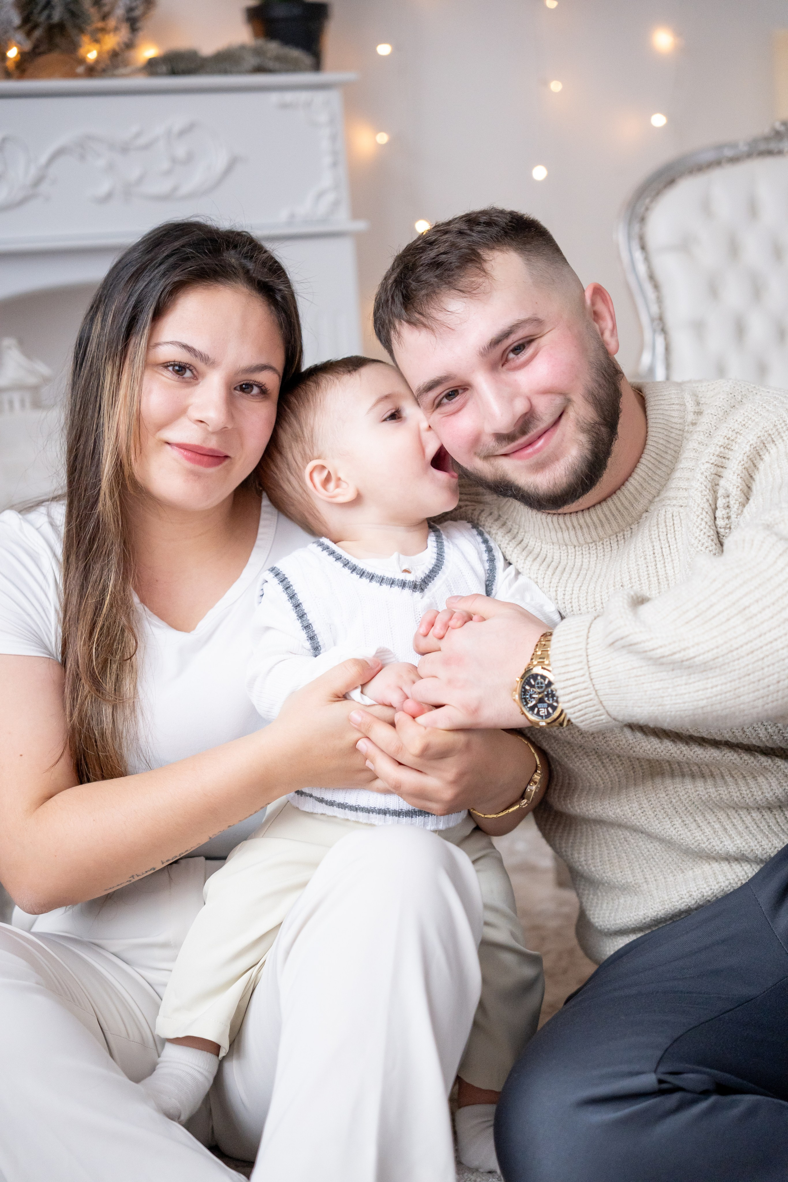 Rodina při focení v příjemném studiu