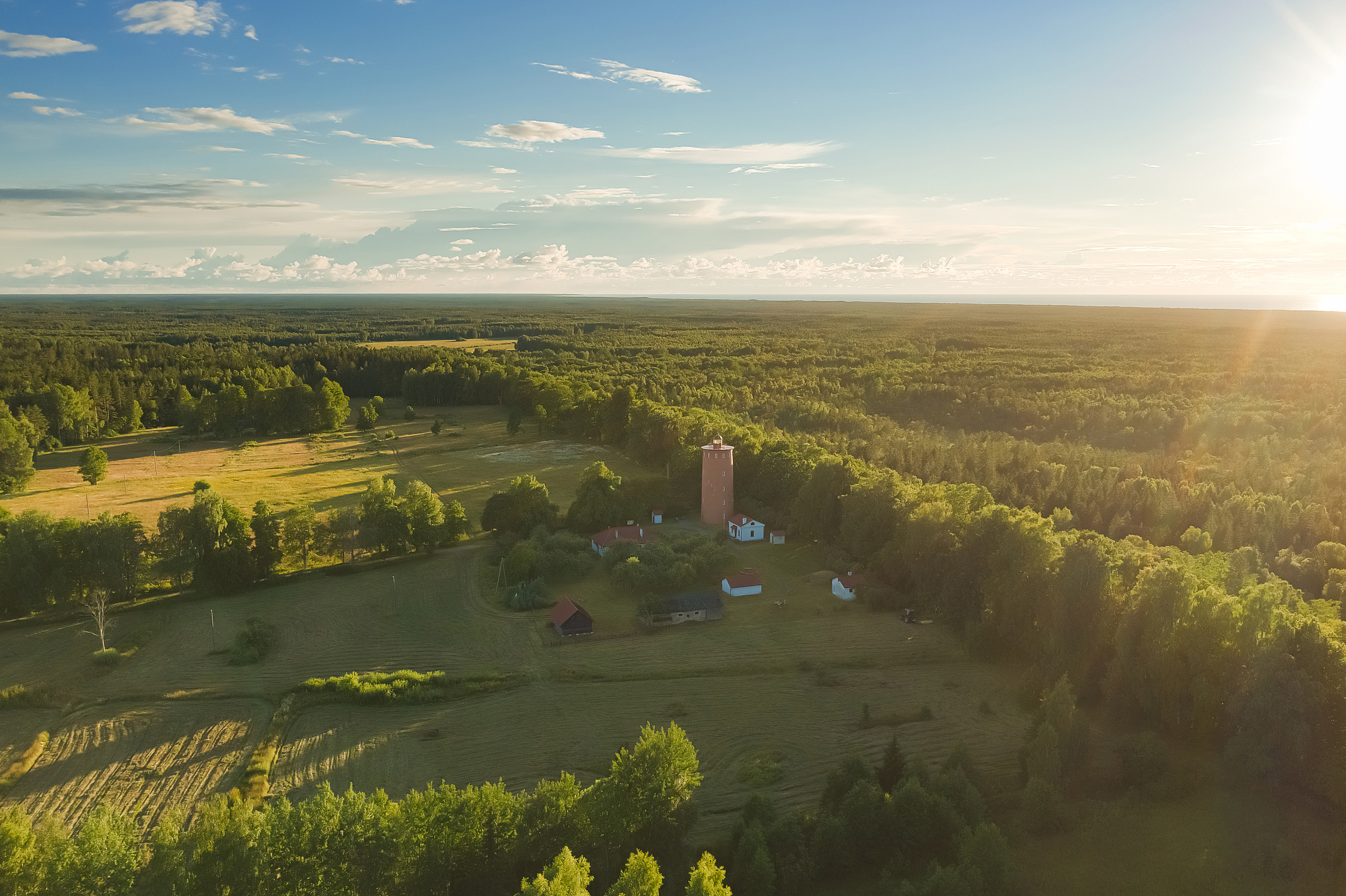 Slitere Lighthouse. Fotogrāfs Rīgā. Gīmenes, individuālās un dažādu produktu fotosesijas