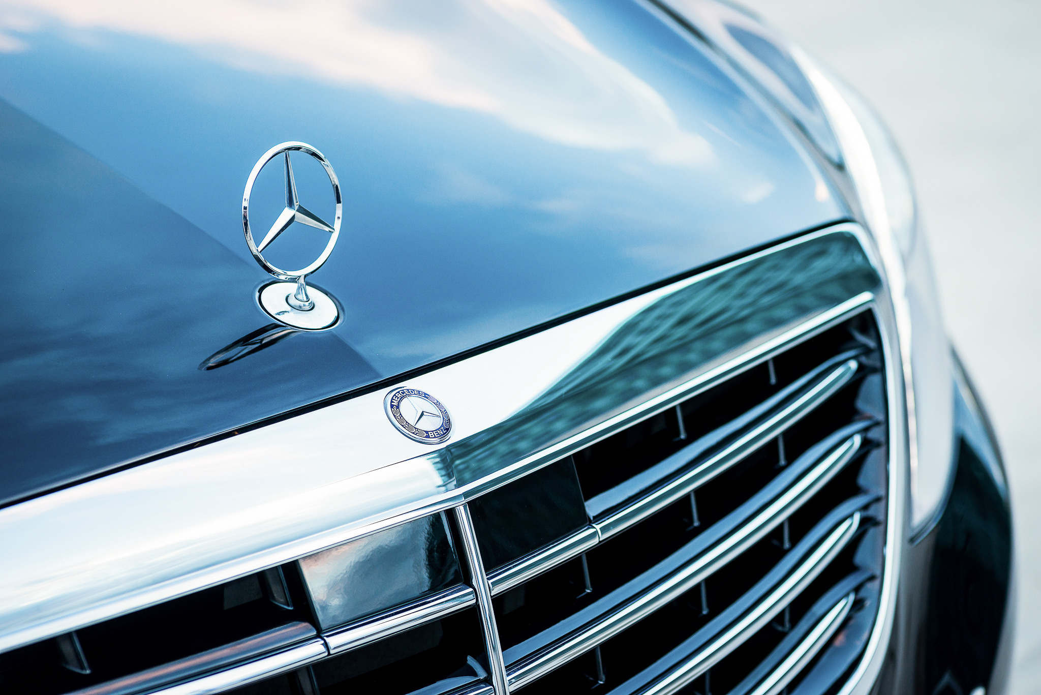 Mercedes S350. Fotogrāfs Rīgā. Gīmenes, individuālās un dažādu produktu fotosesijas