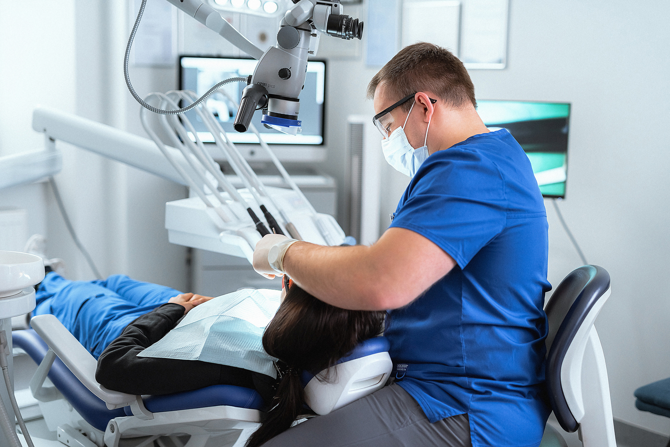 Dr. M. Barkovskis. Fotogrāfs Rīgā. Gīmenes, individuālās un dažādu produktu fotosesijas