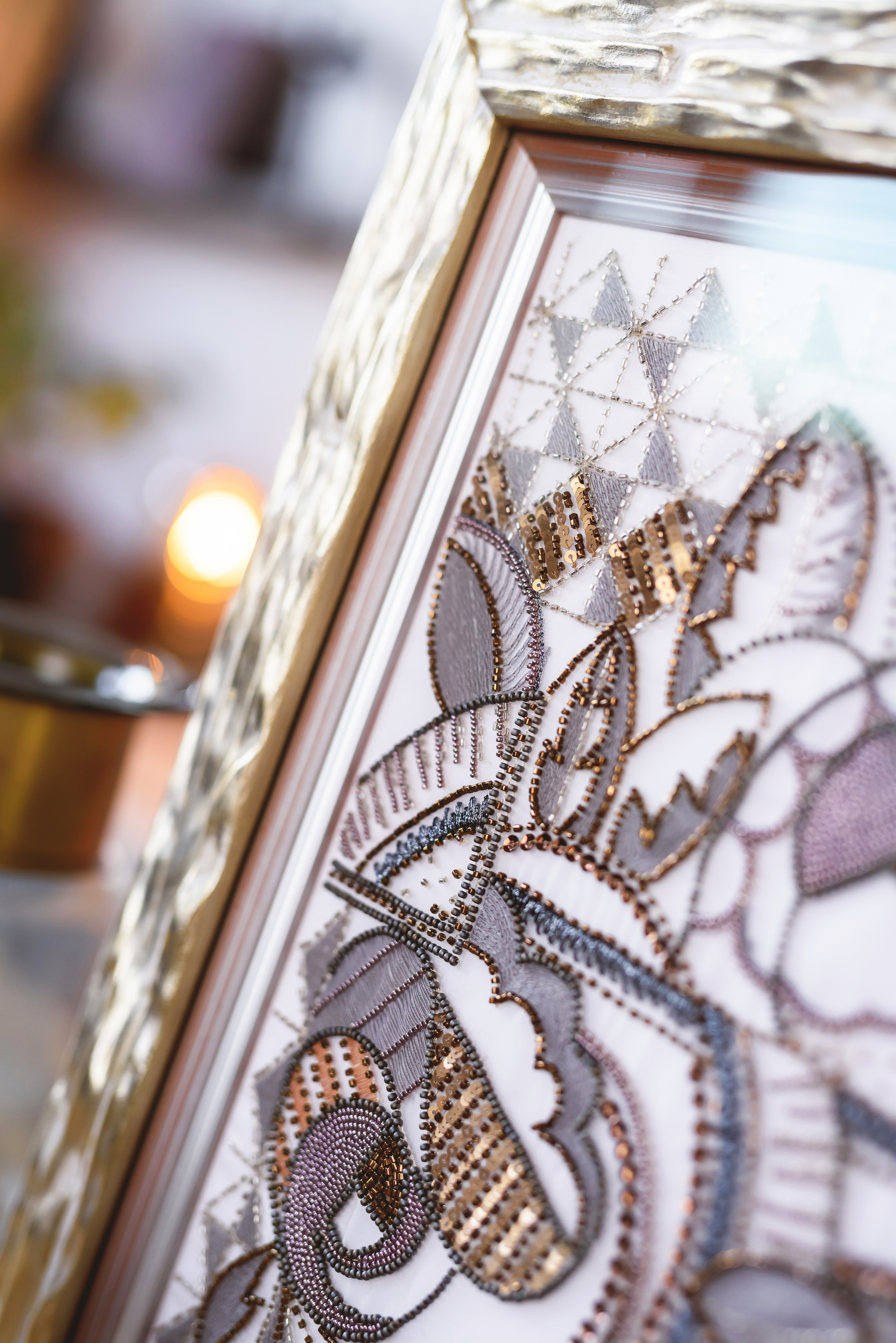 Embroidery of Inga Marita School. Fotogrāfs Rīgā. Gīmenes, individuālās un dažādu produktu fotosesijas