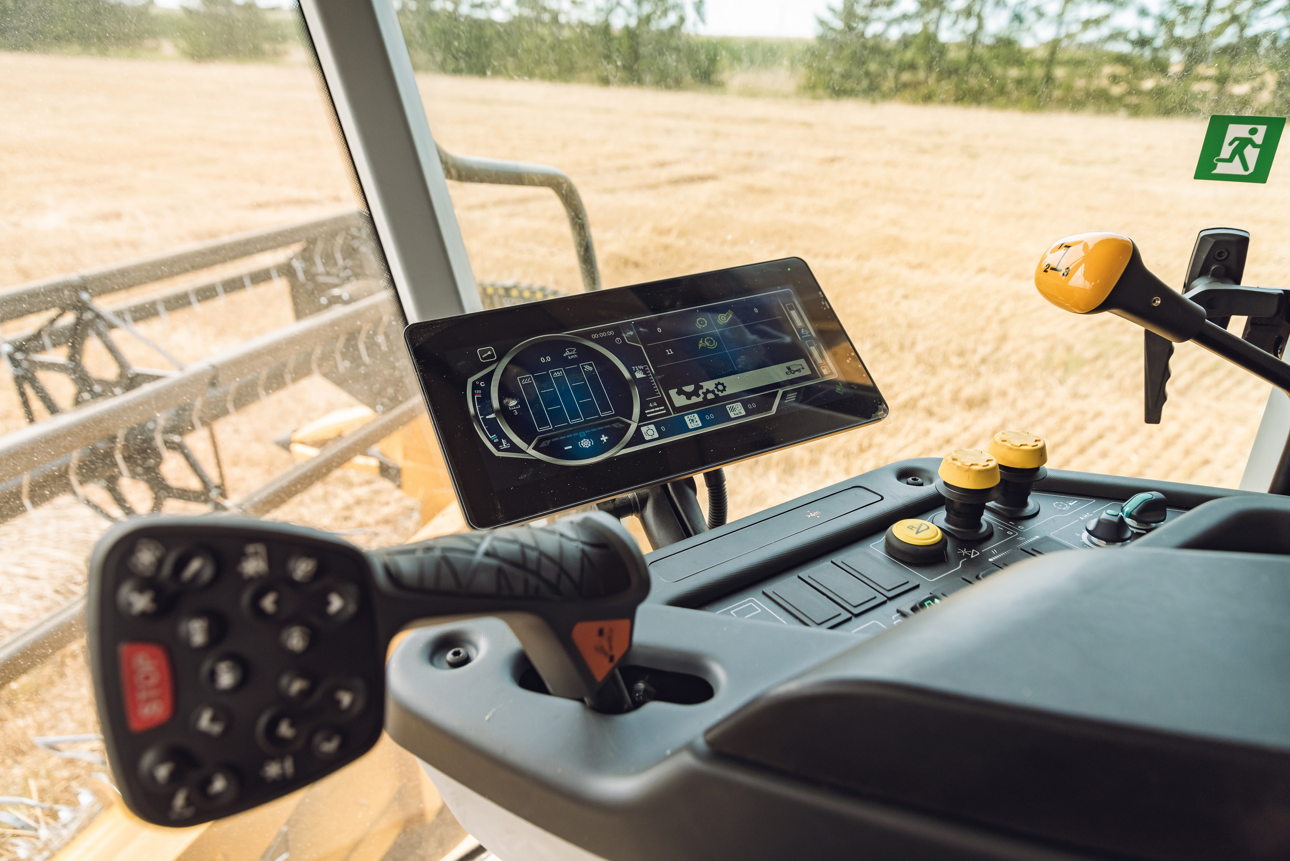 Armuss. Fotogrāfs Rīgā. Gīmenes, individuālās un dažādu produktu fotosesijas