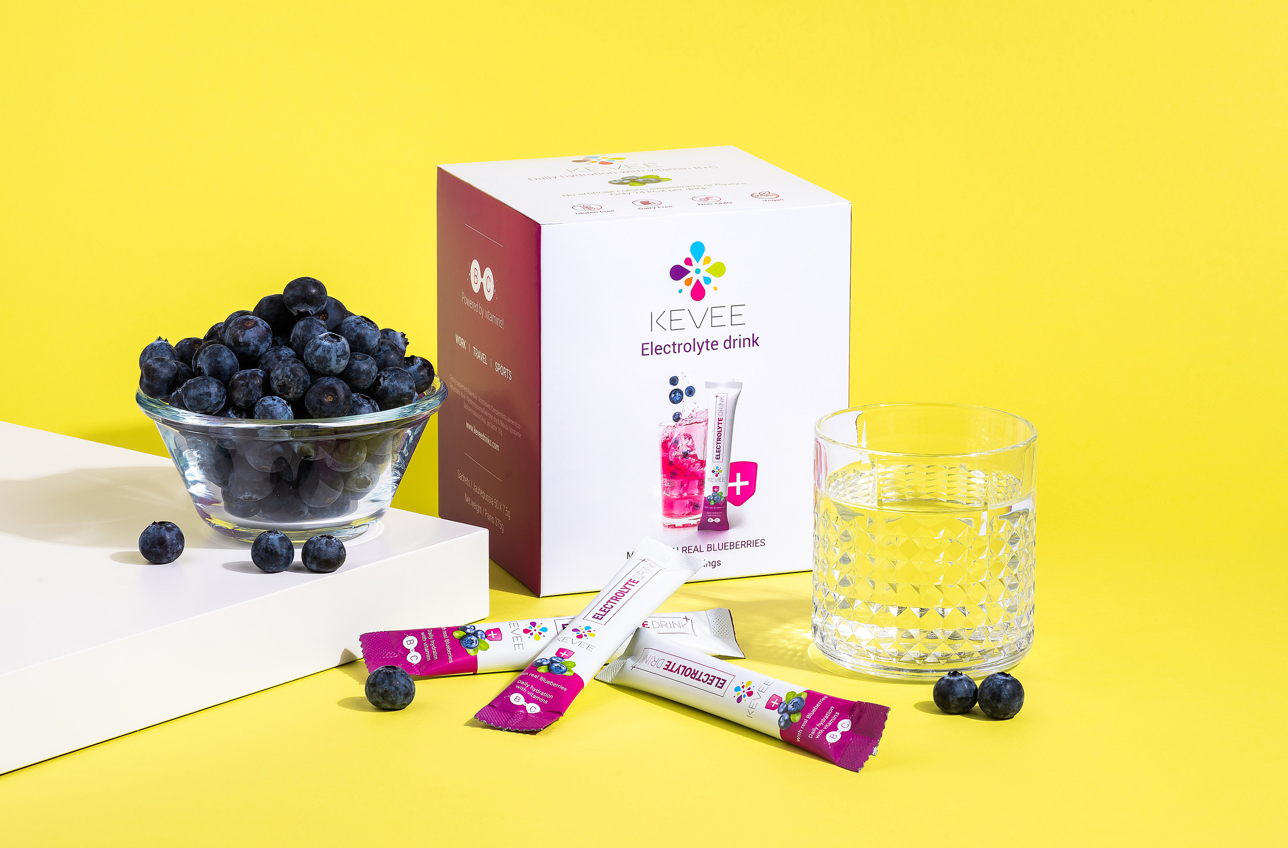 Kevee Drinks. Fotogrāfs Rīgā. Gīmenes, individuālās un dažādu produktu fotosesijas