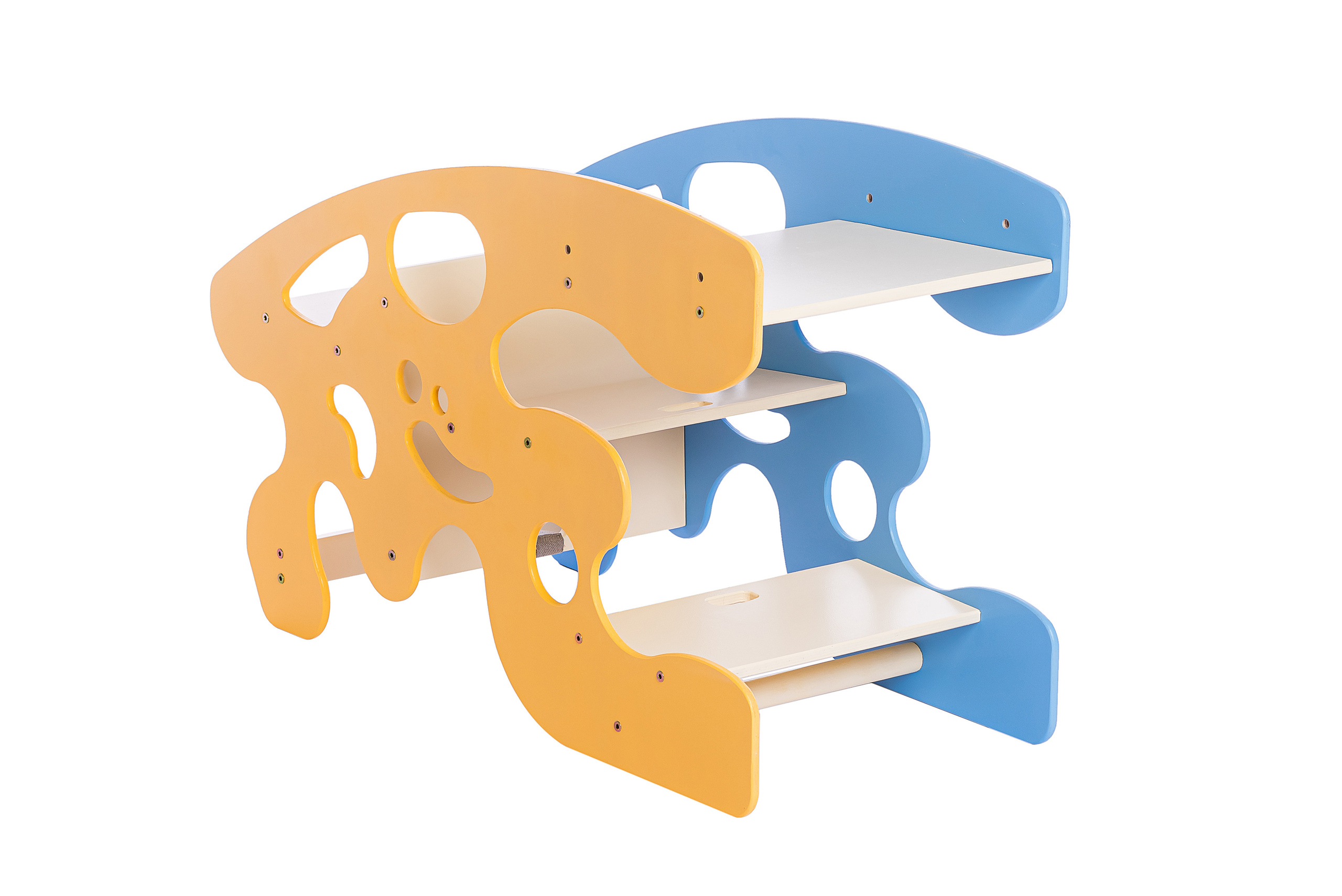 Fun C Gizmo Isolated. Fotogrāfs Rīgā. Gīmenes, individuālās un dažādu produktu fotosesijas