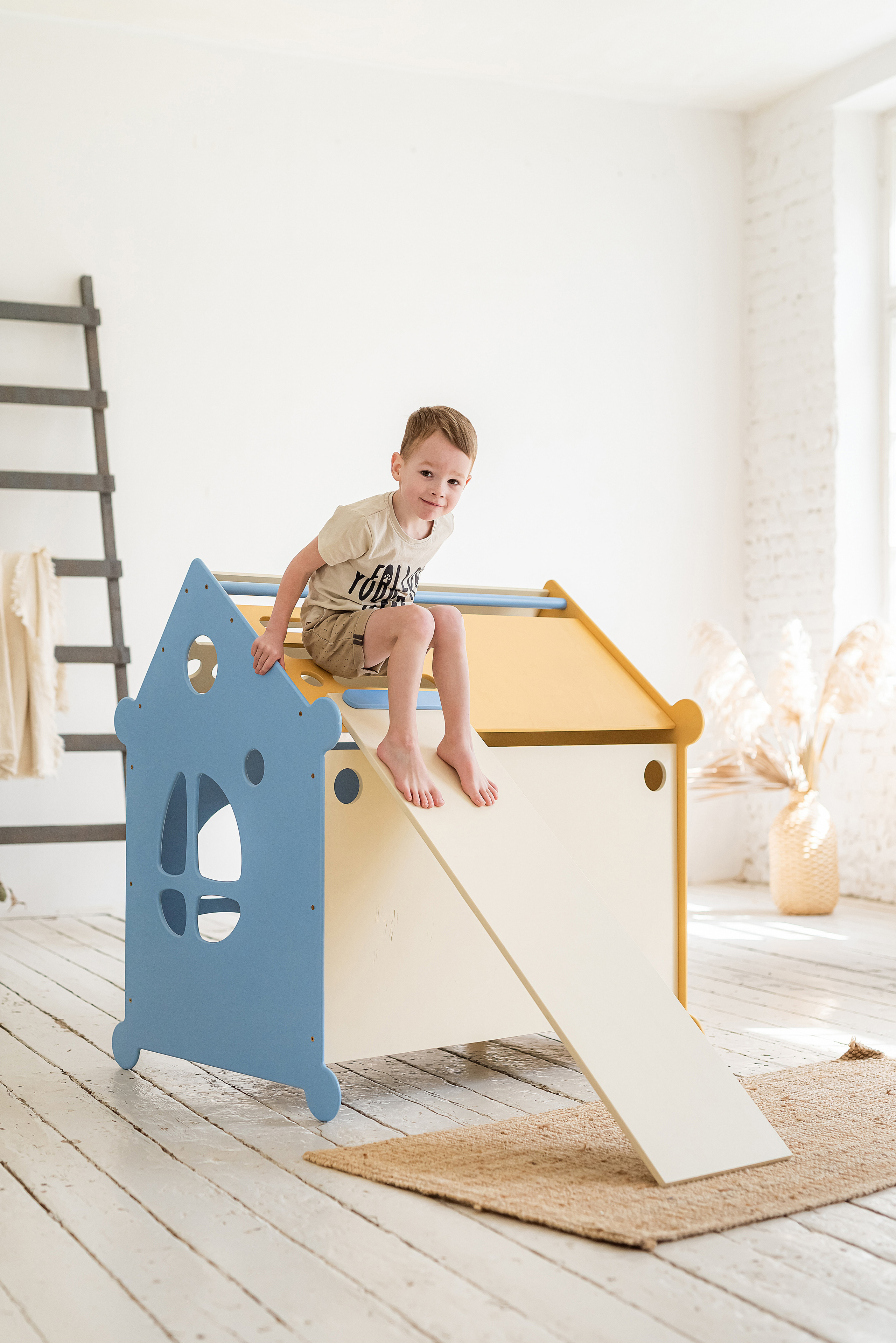 Fun C Gizmo — Toys. Fotogrāfs Rīgā. Gīmenes, individuālās un dažādu produktu fotosesijas