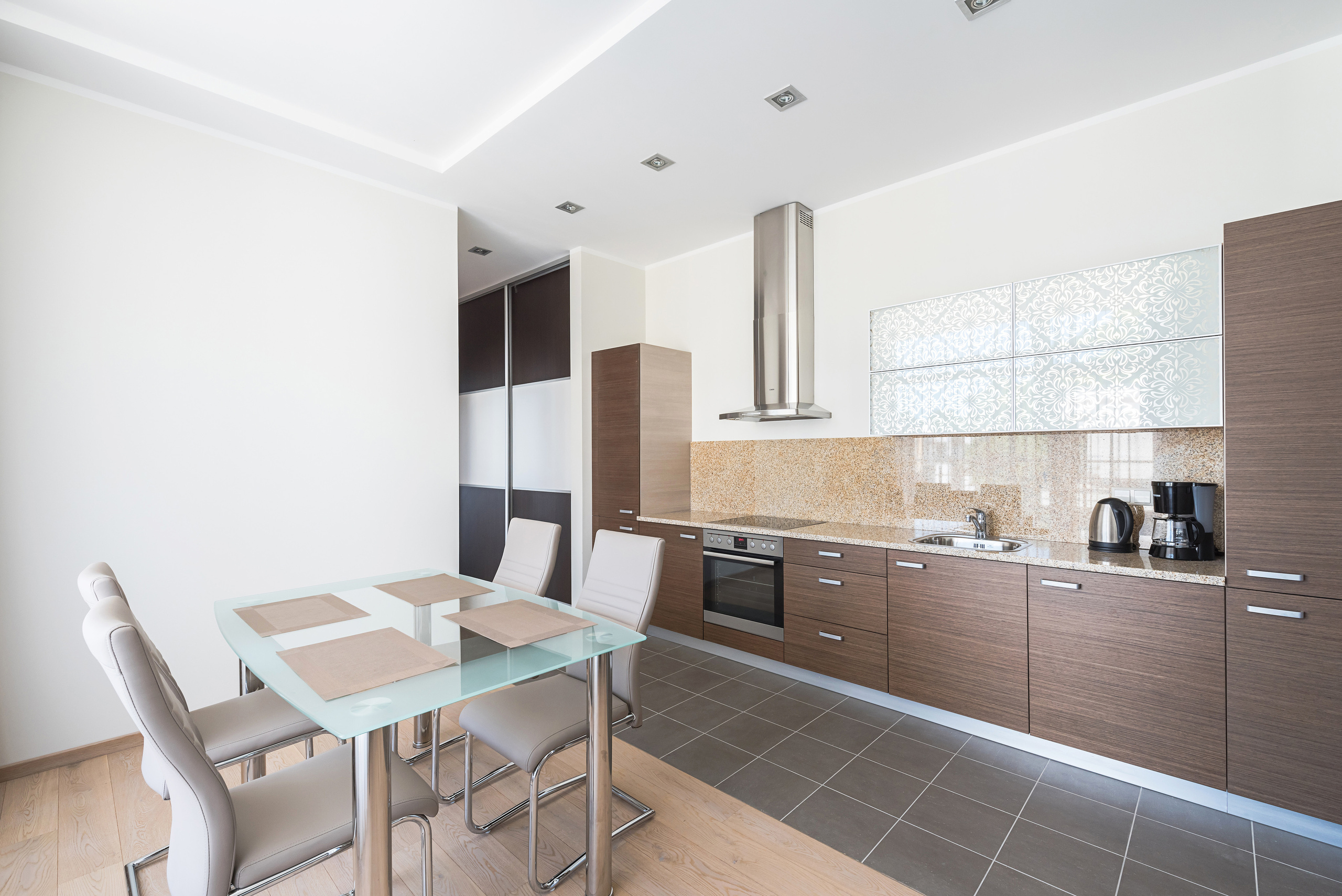 Apart Hotel — Black Pearl. Fotogrāfs Rīgā. Gīmenes, individuālās un dažādu produktu fotosesijas