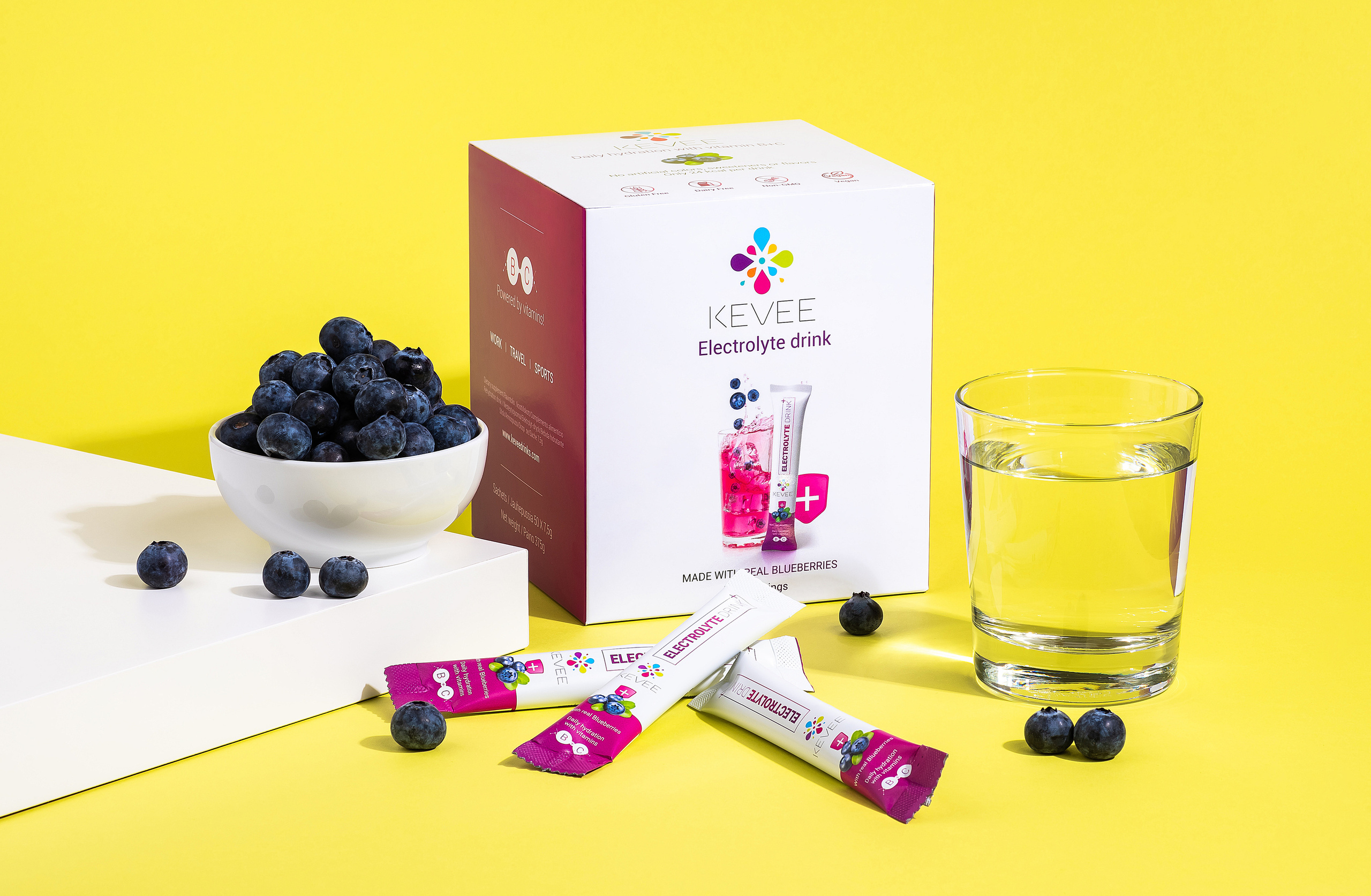 Kevee Drinks. Fotogrāfs Rīgā. Gīmenes, individuālās un dažādu produktu fotosesijas