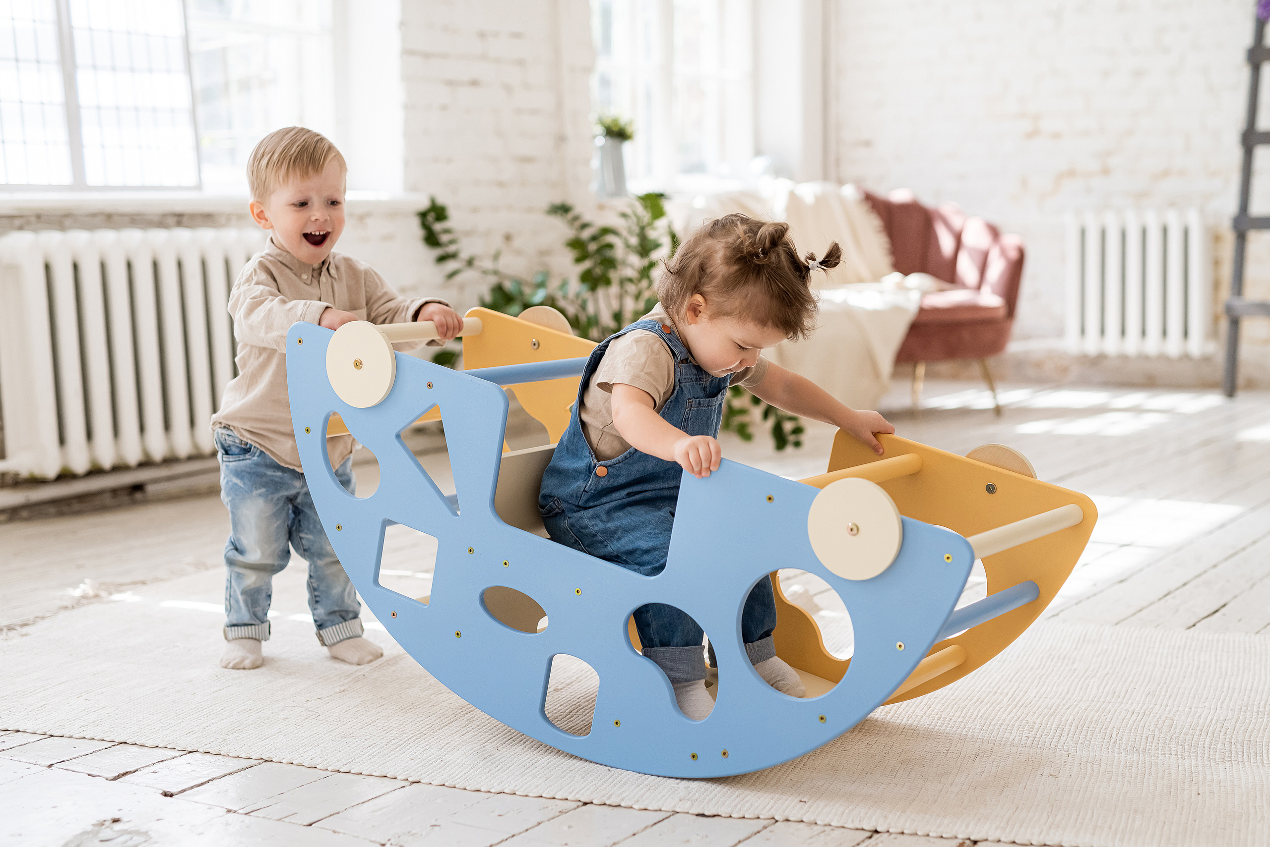 Fun C Gizmo — Toys. Fotogrāfs Rīgā. Gīmenes, individuālās un dažādu produktu fotosesijas