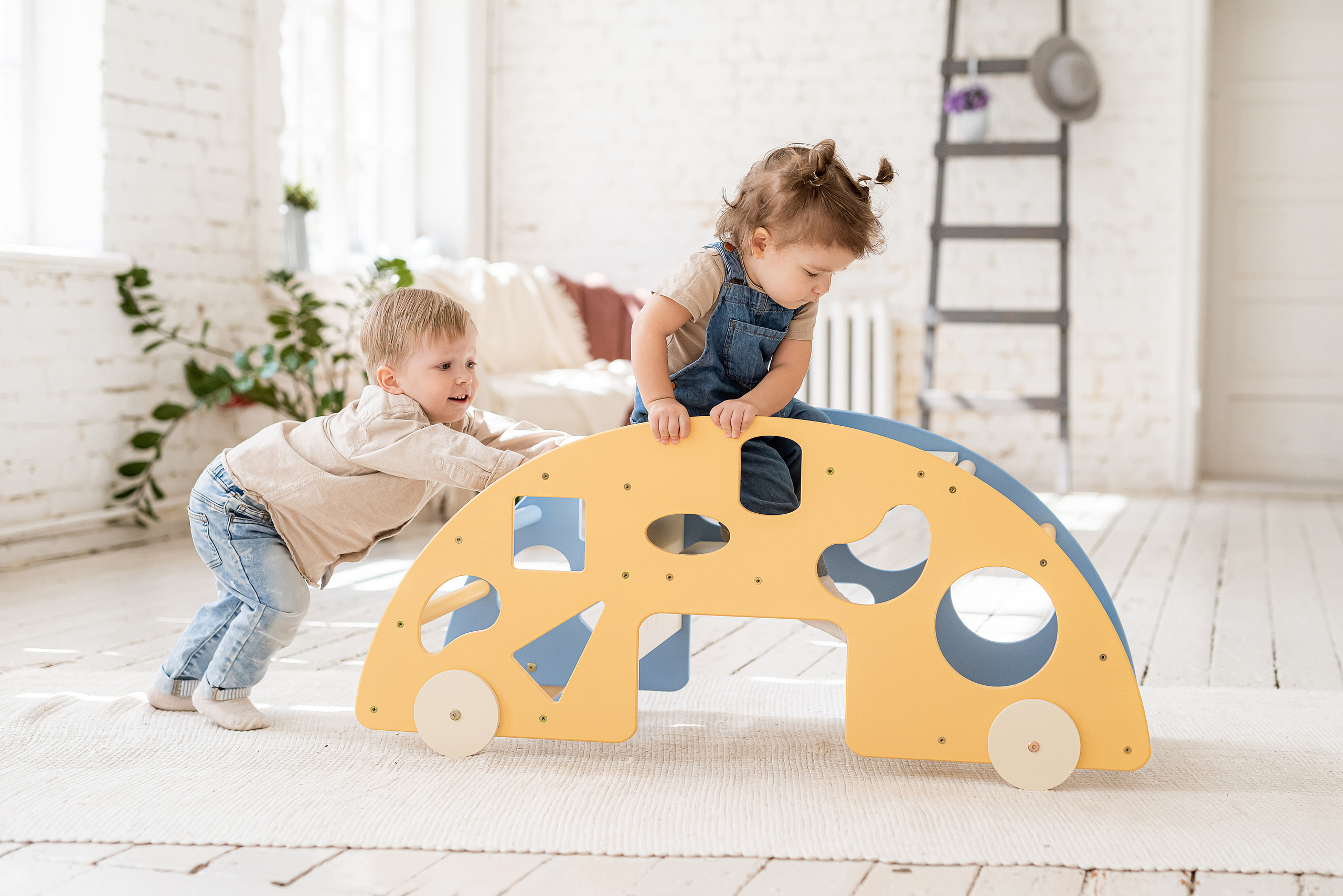 Fun C Gizmo — Toys. Fotogrāfs Rīgā. Gīmenes, individuālās un dažādu produktu fotosesijas