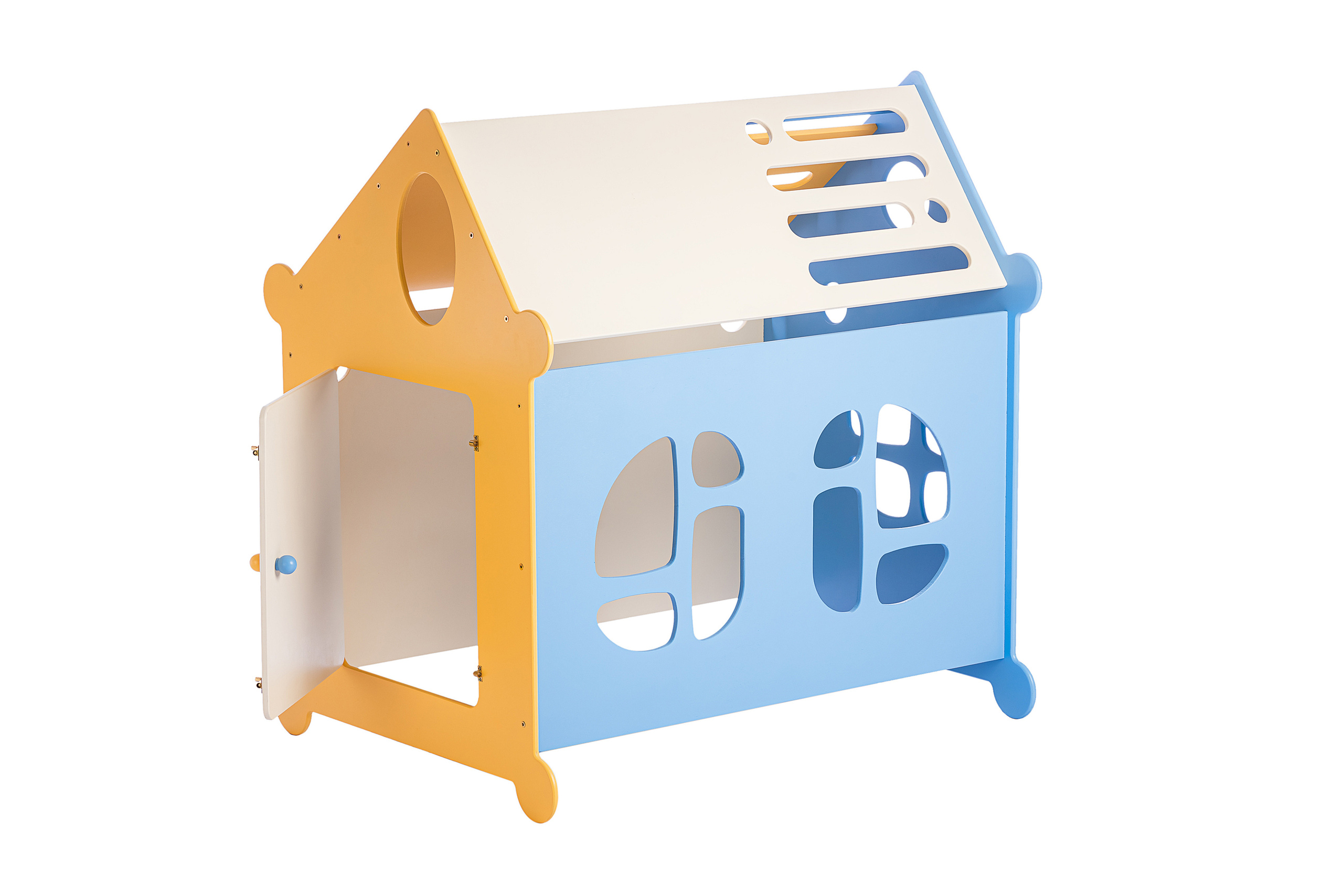 Fun C Gizmo Isolated. Fotogrāfs Rīgā. Gīmenes, individuālās un dažādu produktu fotosesijas