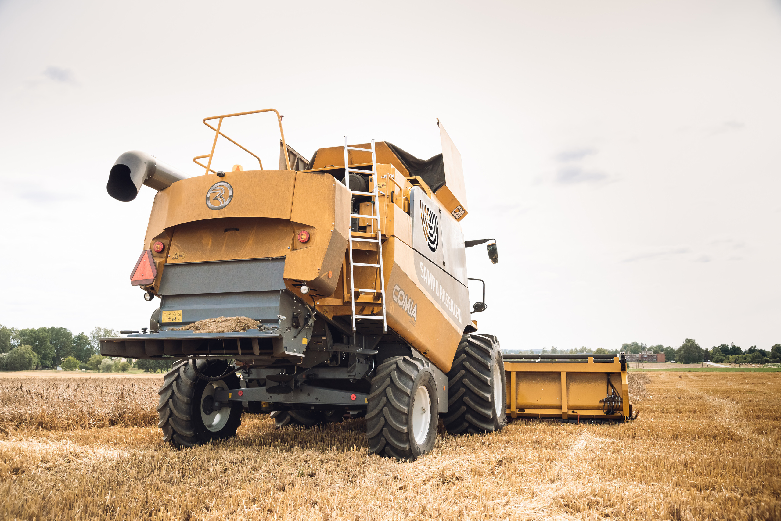 Armuss. Fotogrāfs Rīgā. Gīmenes, individuālās un dažādu produktu fotosesijas