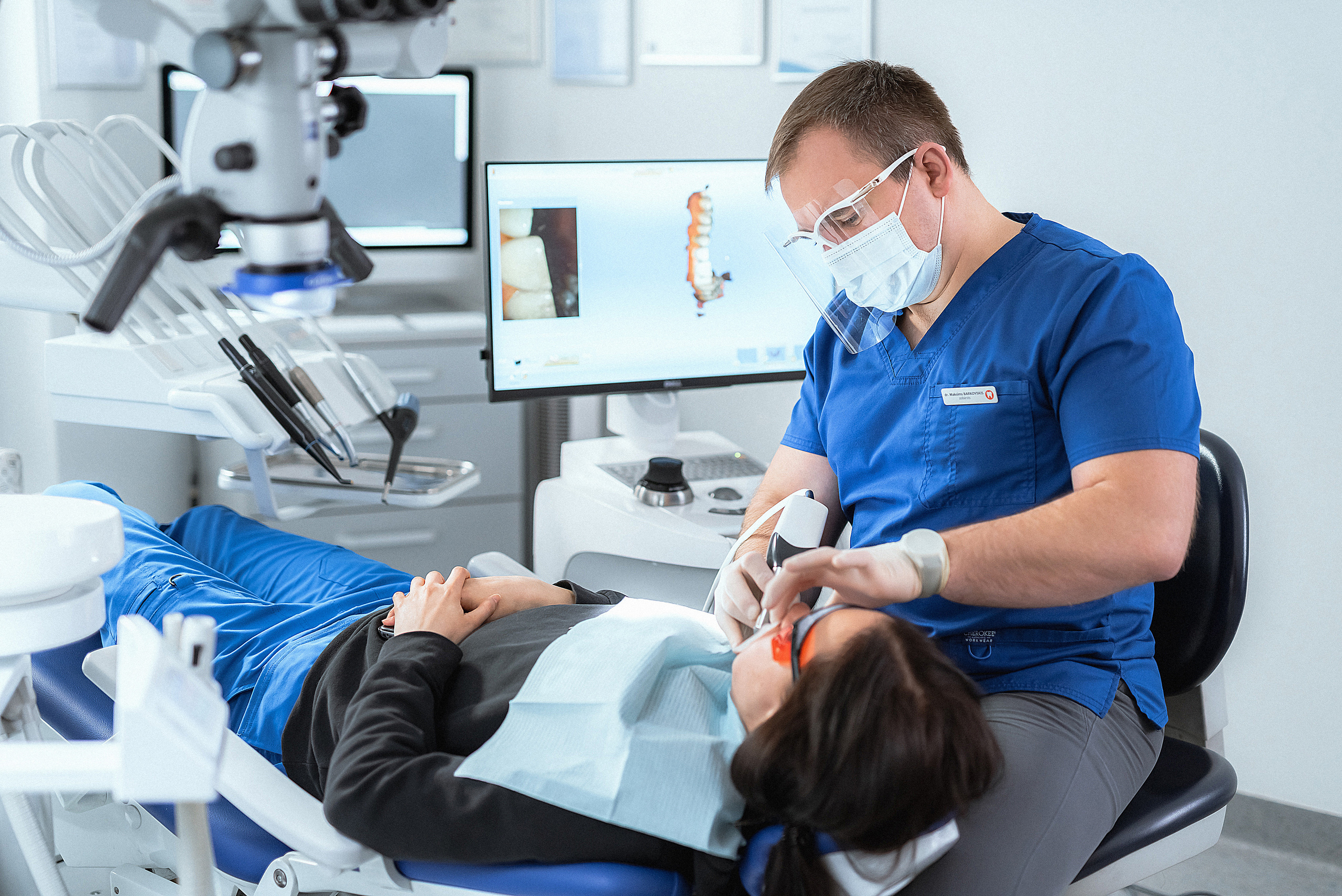 Dr. M. Barkovskis. Fotogrāfs Rīgā. Gīmenes, individuālās un dažādu produktu fotosesijas