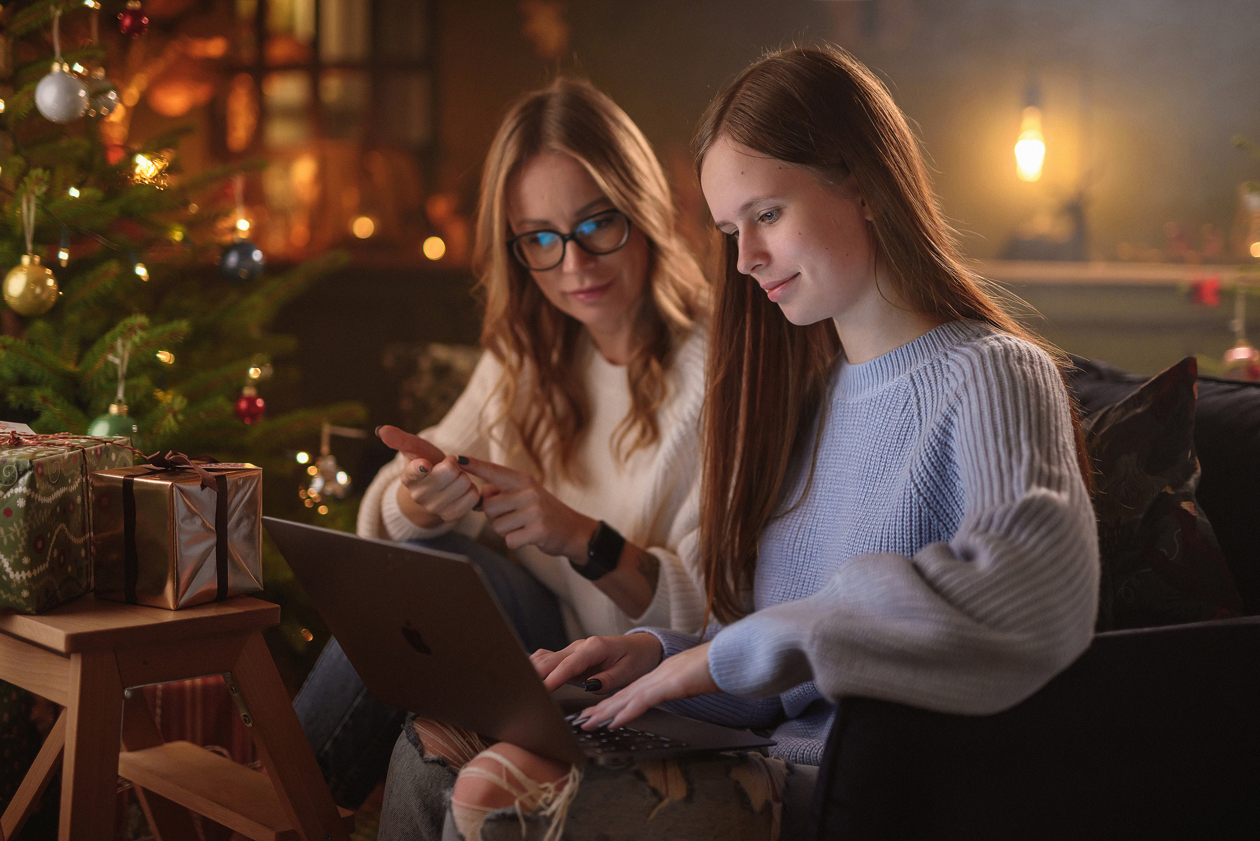 Nataly & Vlada. Fotogrāfs Rīgā. Gīmenes, individuālās un dažādu produktu fotosesijas