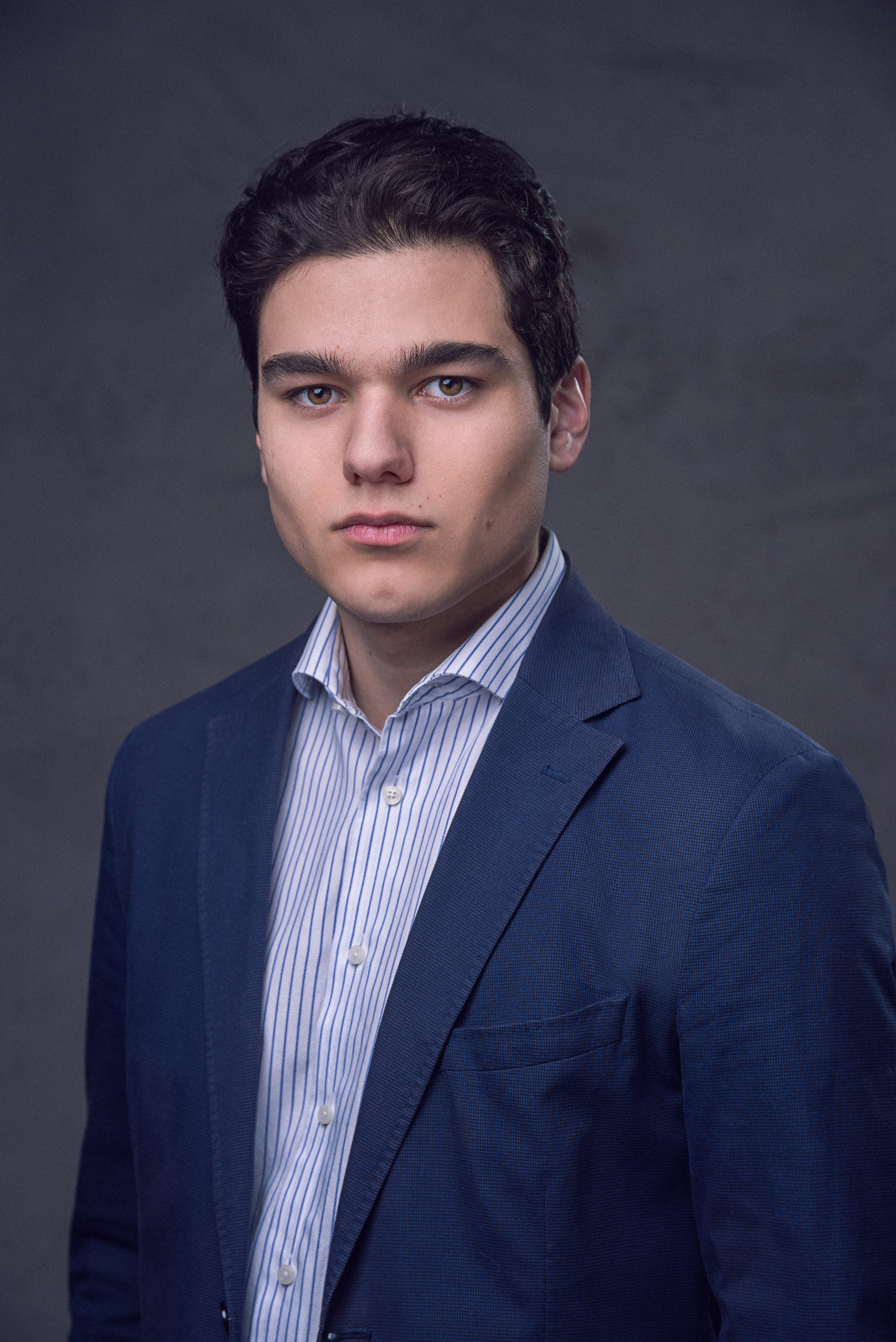 Bulk Estate. Fotogrāfs Rīgā. Gīmenes, individuālās un dažādu produktu fotosesijas