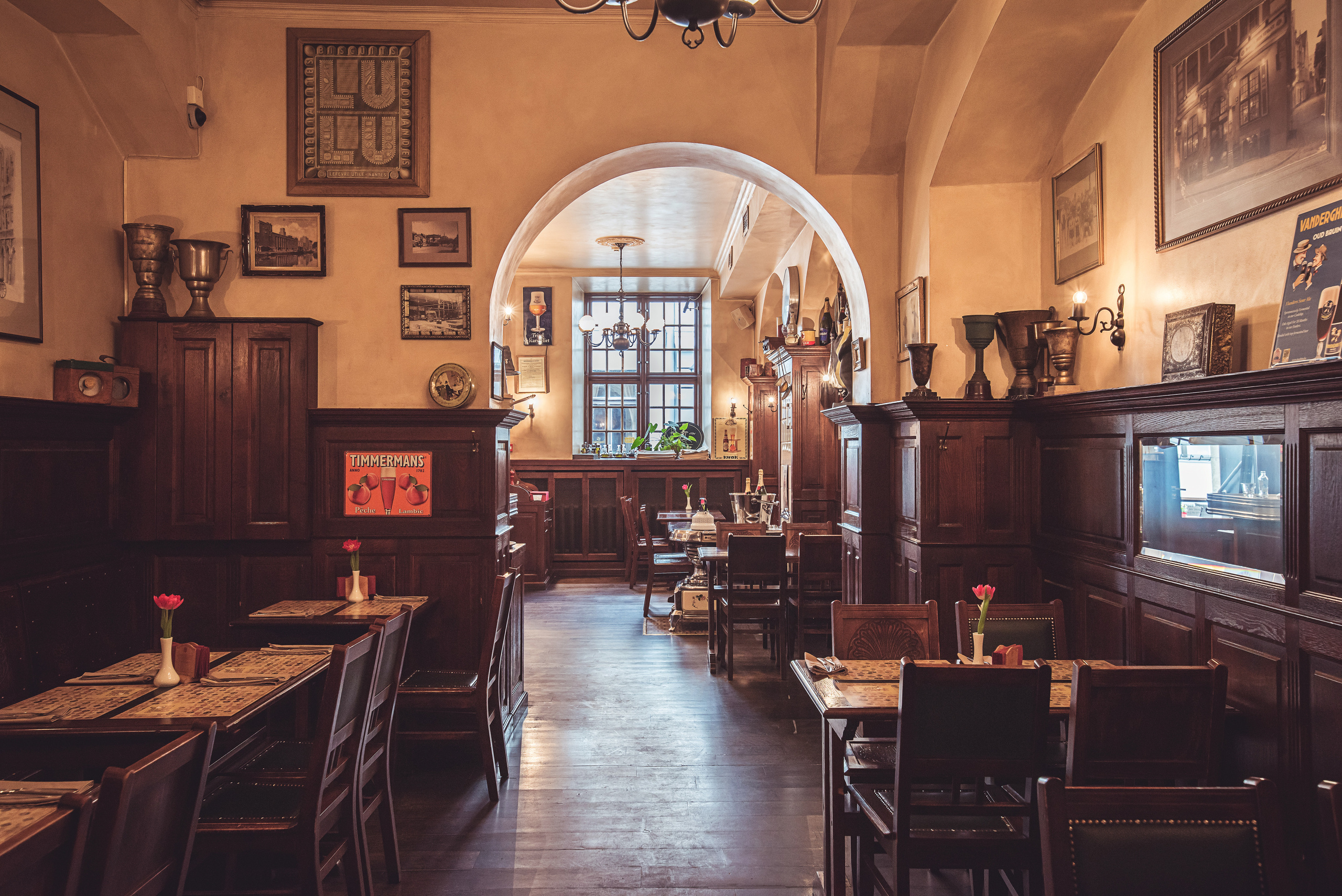 Bon ViVant Beer Pub. Fotogrāfs Rīgā. Gīmenes, individuālās un dažādu produktu fotosesijas